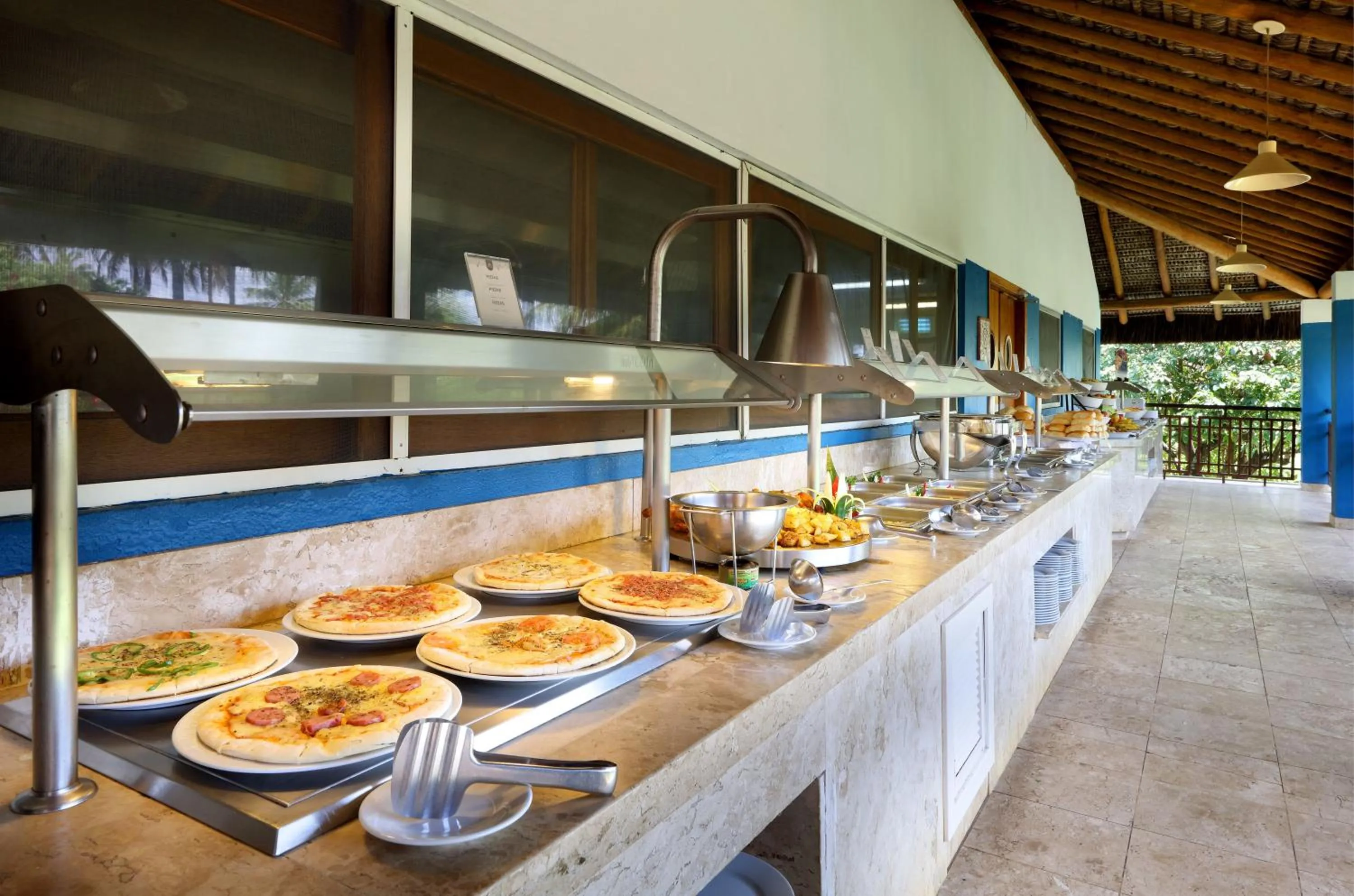 Food in The Signature Level at Grand Palladium Imbassaí Resort & Spa