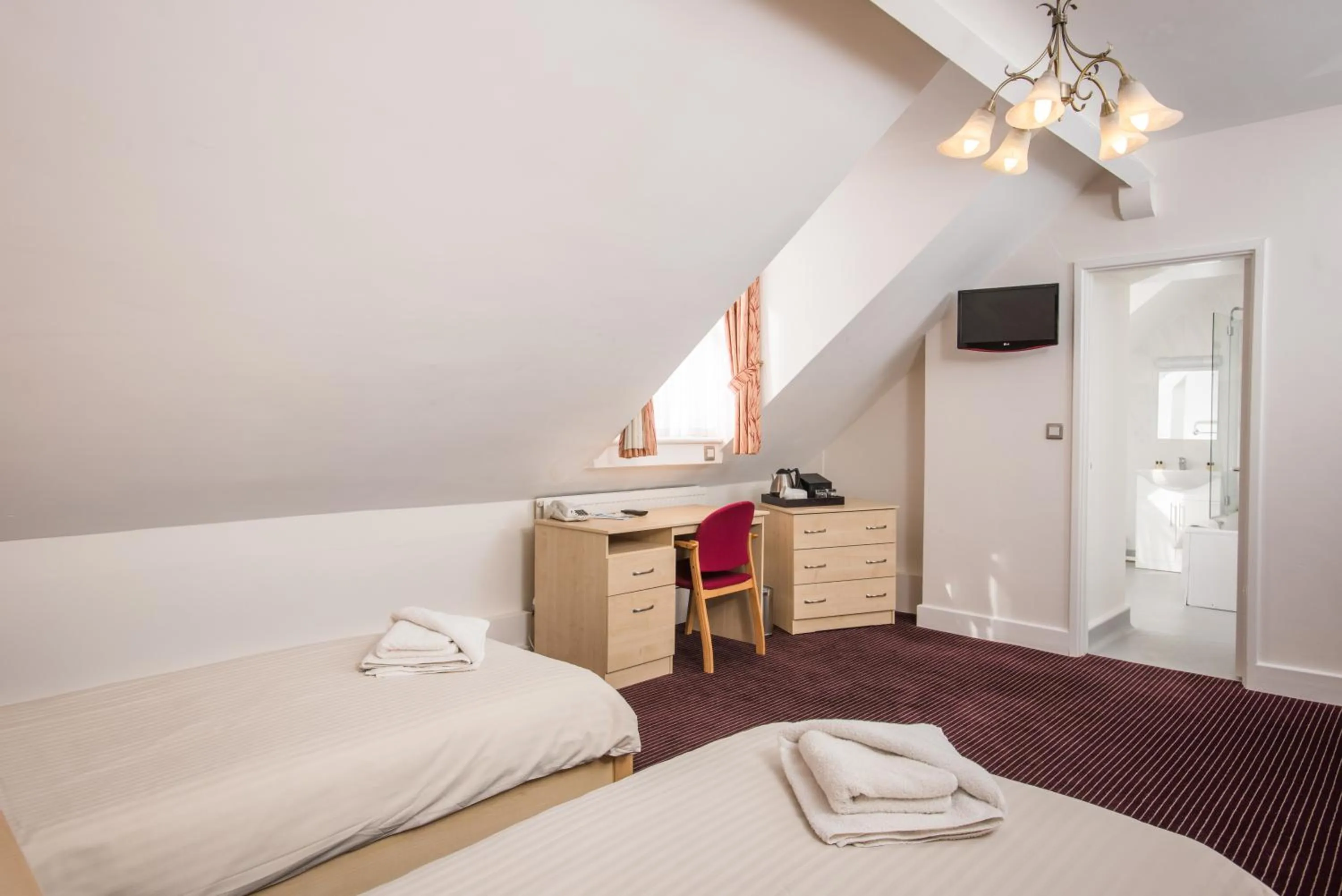 Bedroom, Bed in Rewley House University of Oxford