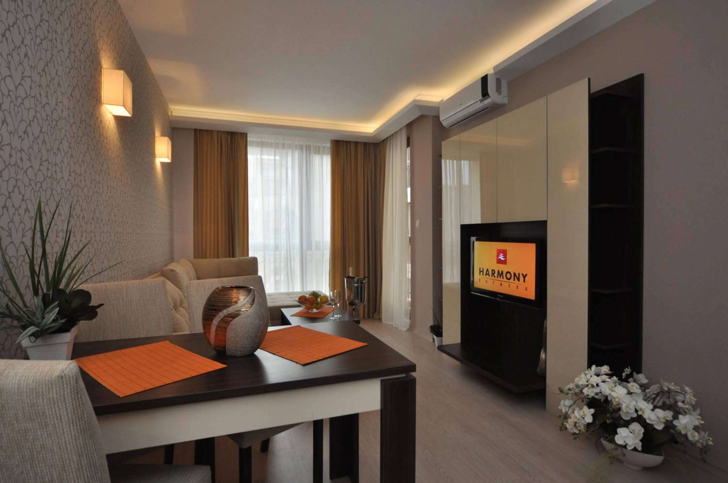 Living room in Harmony Suites Jungle - Family Friendly Complex