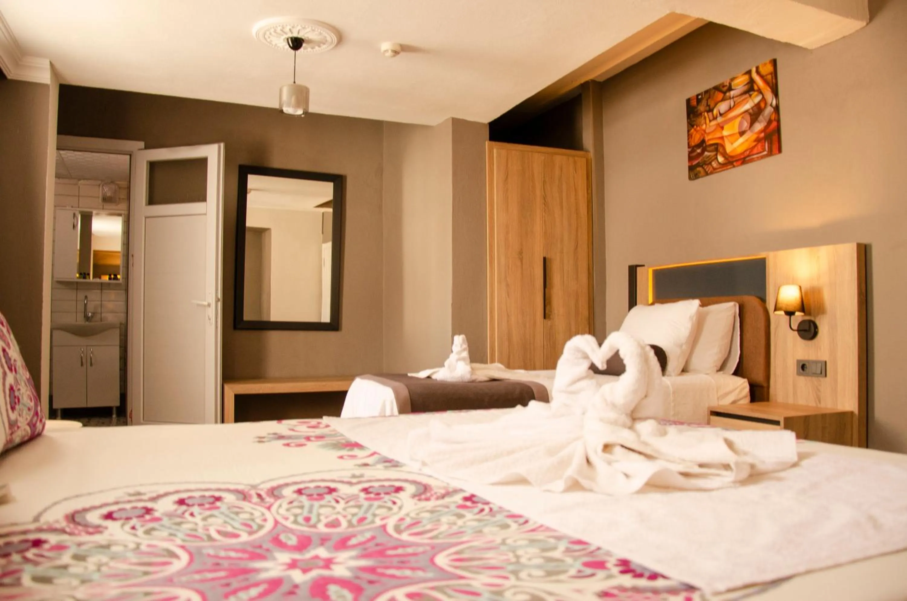 Bedroom, Bed in Ephesus Hera