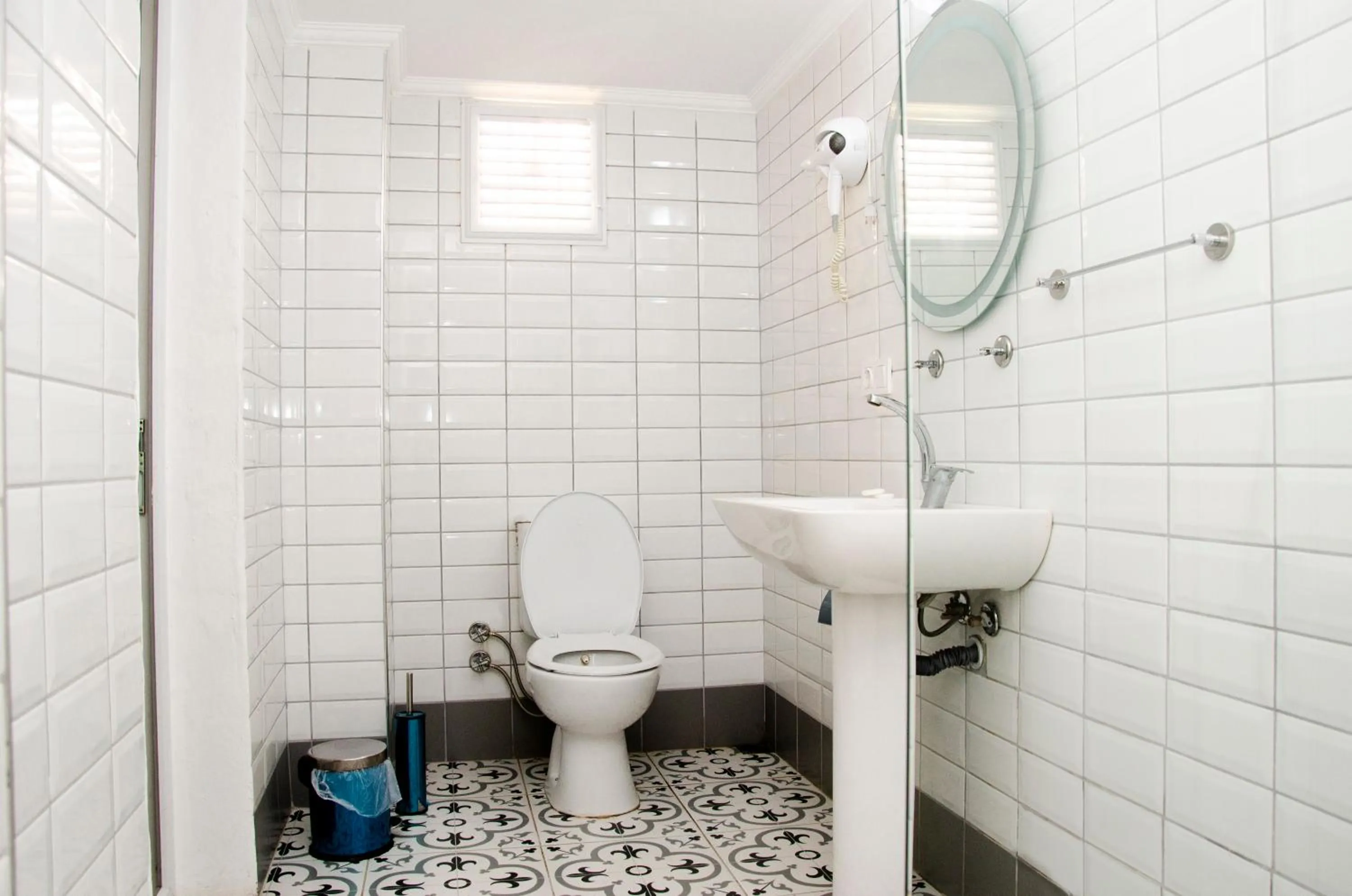 Shower in Ephesus Hera