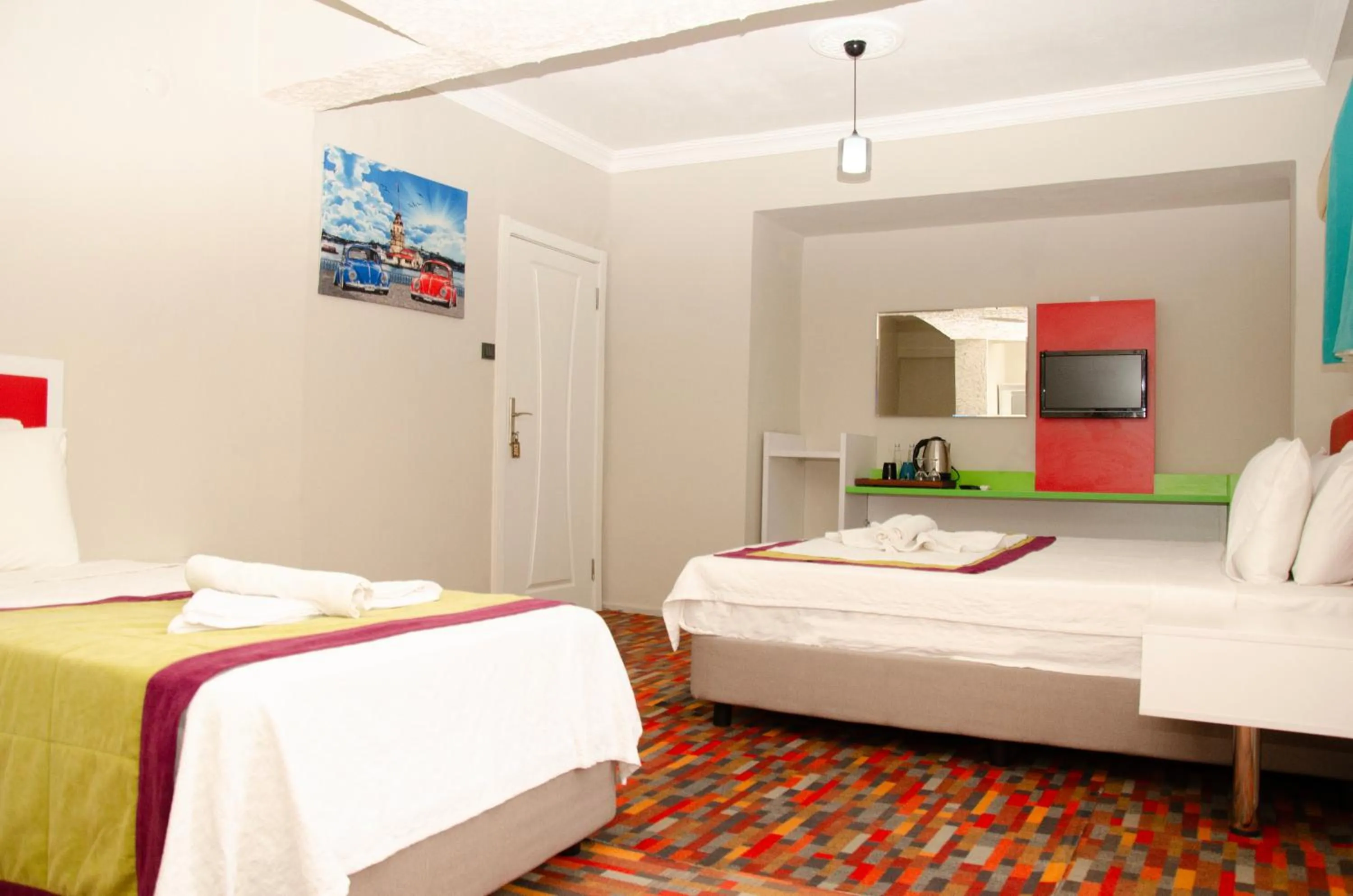 Photo of the whole room, Bed in Ephesus Hera