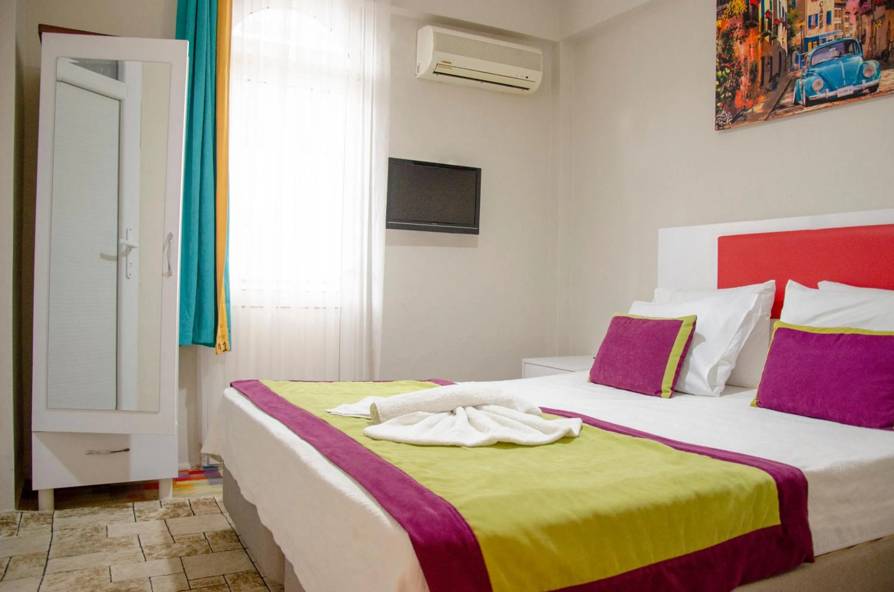 TV and multimedia, Bed in Ephesus Hera