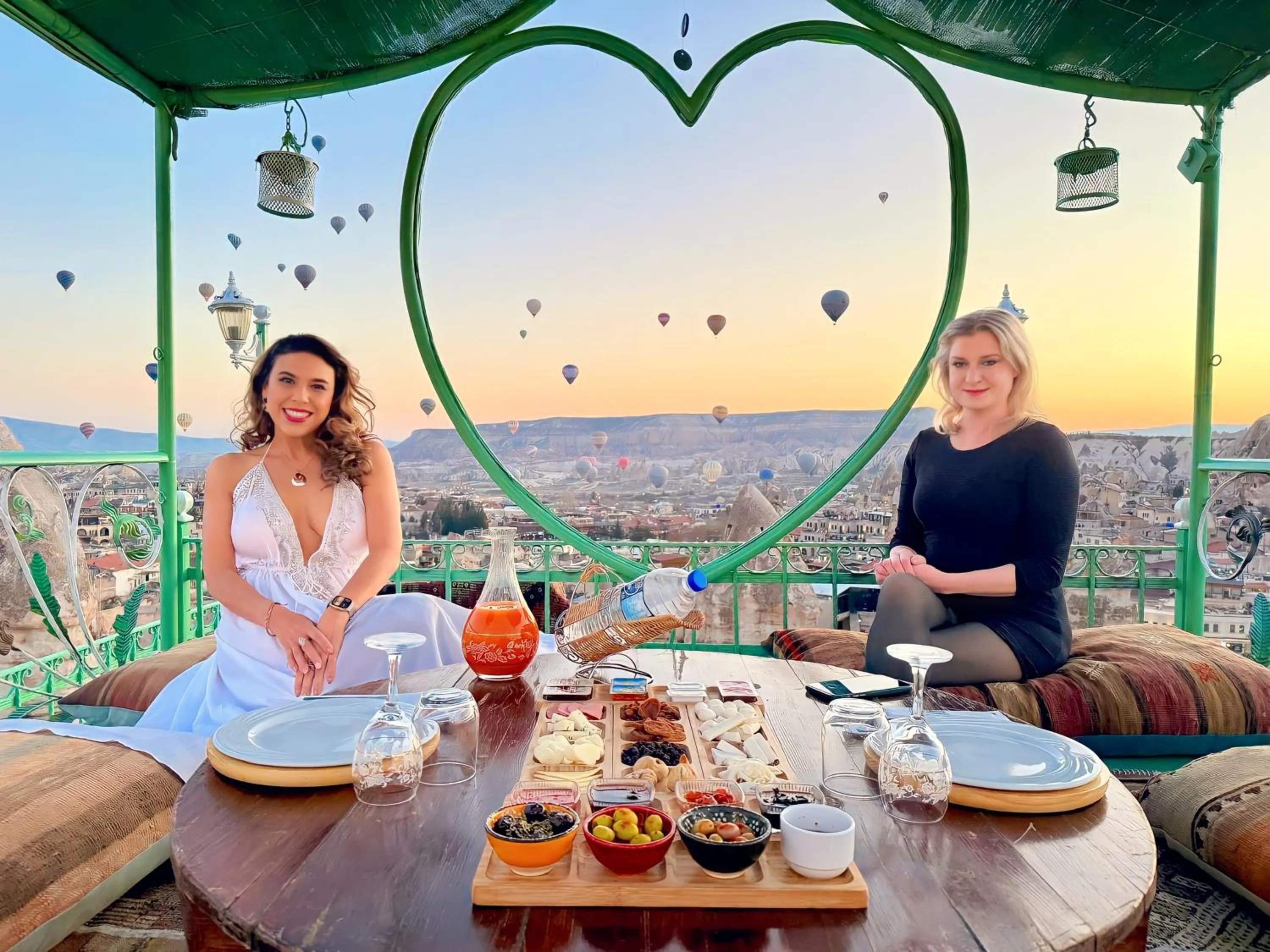 Balcony/Terrace in Maccan Cave Hotel