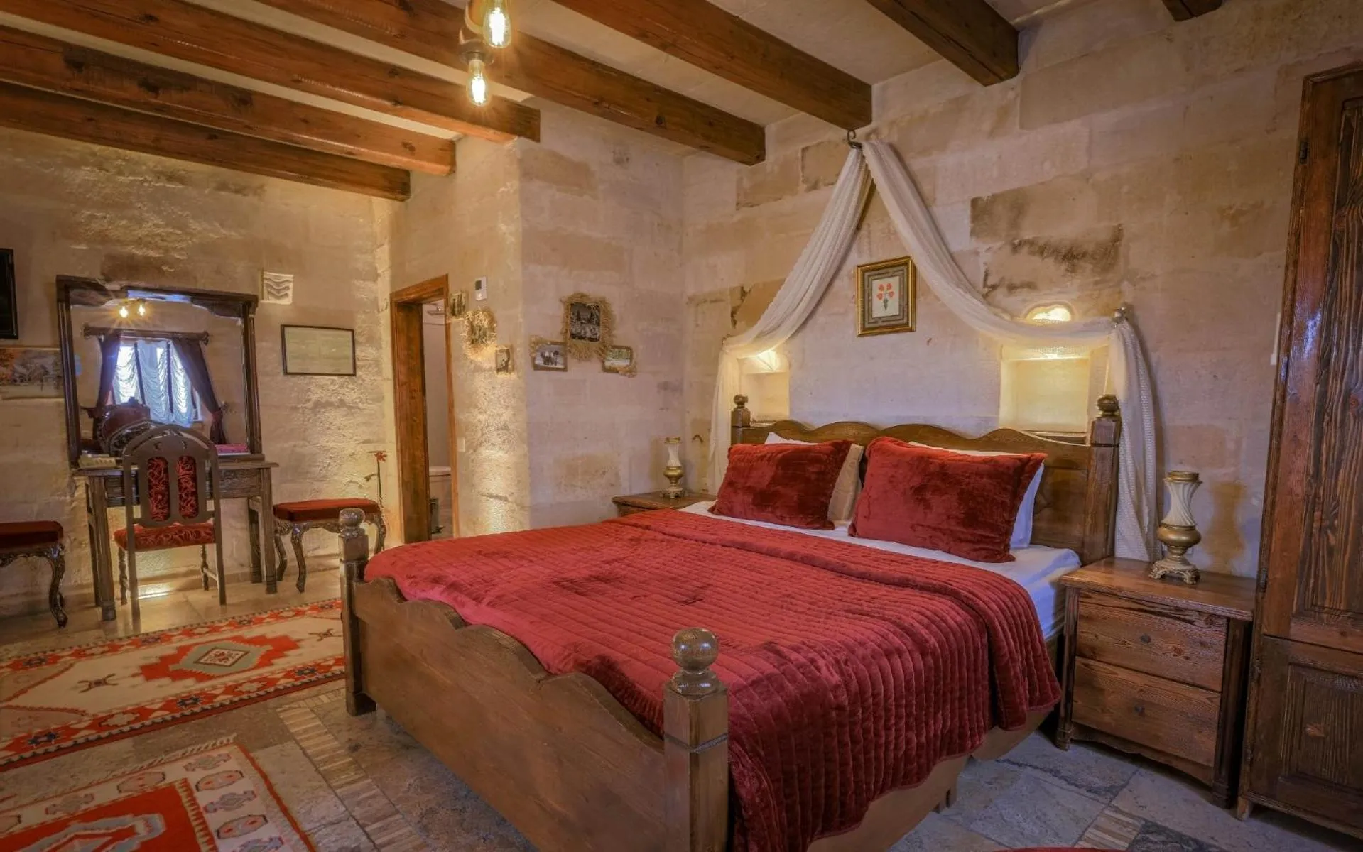 Bed in Maccan Cave Hotel