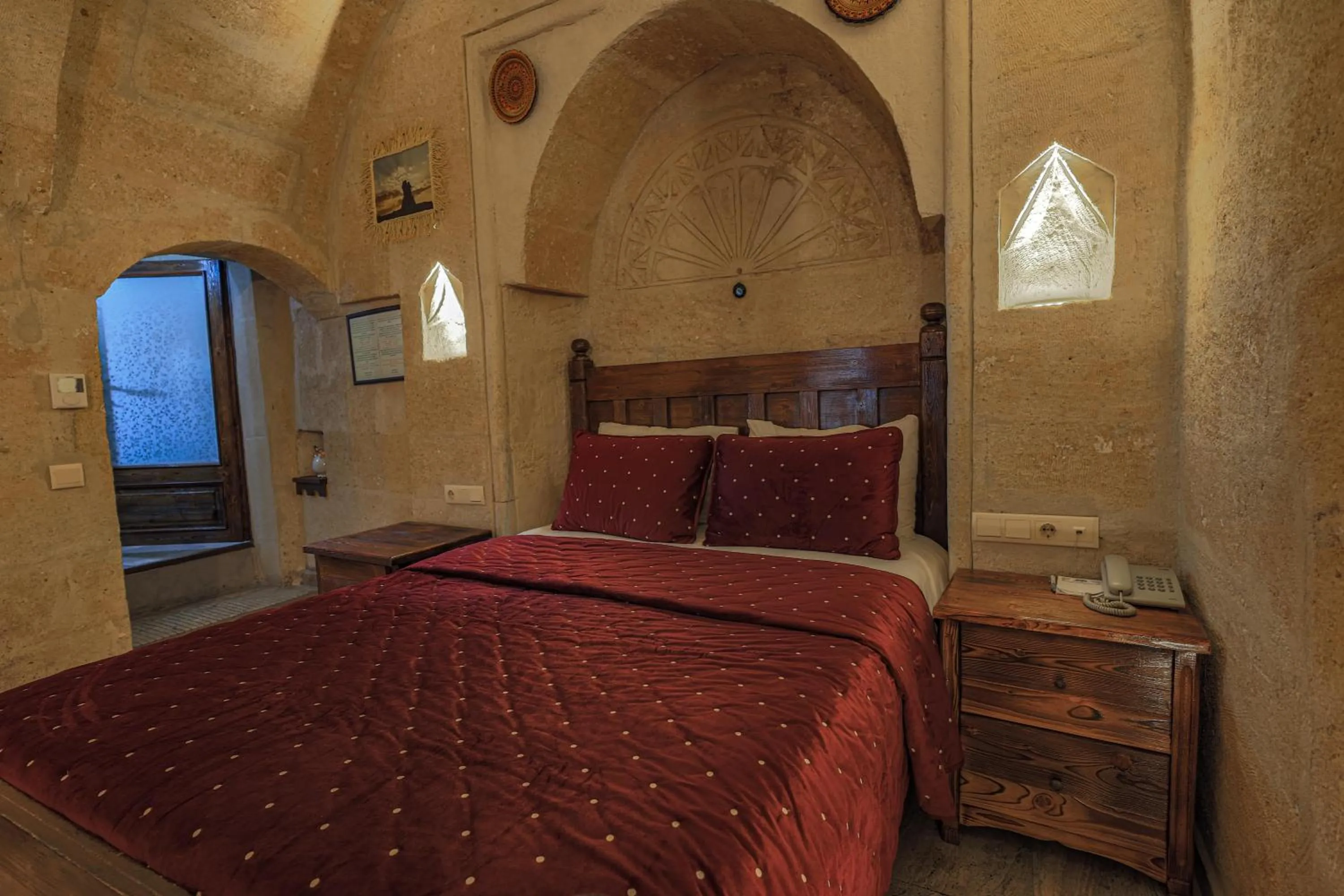 Bed in Maccan Cave Hotel