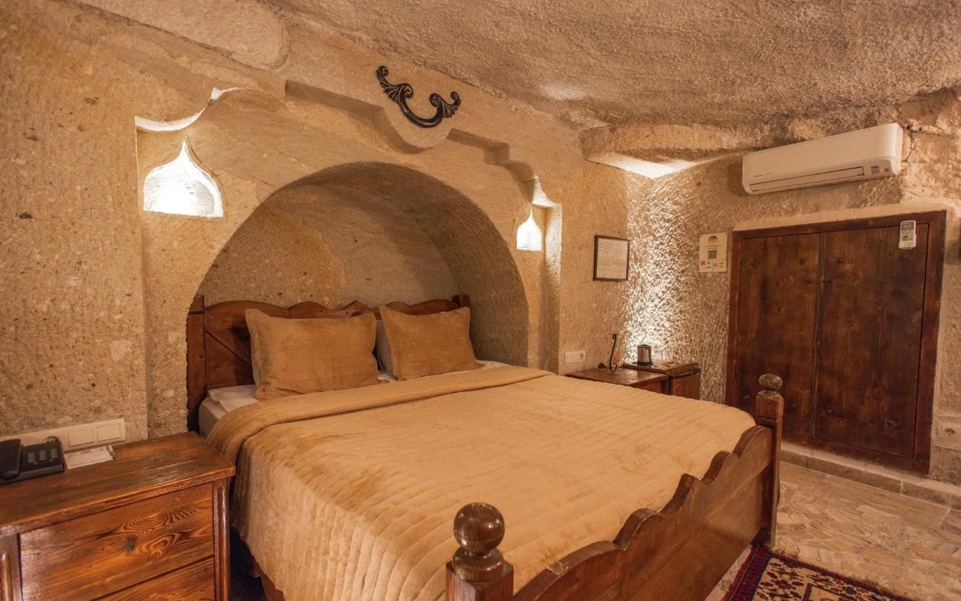 Bed in Maccan Cave Hotel