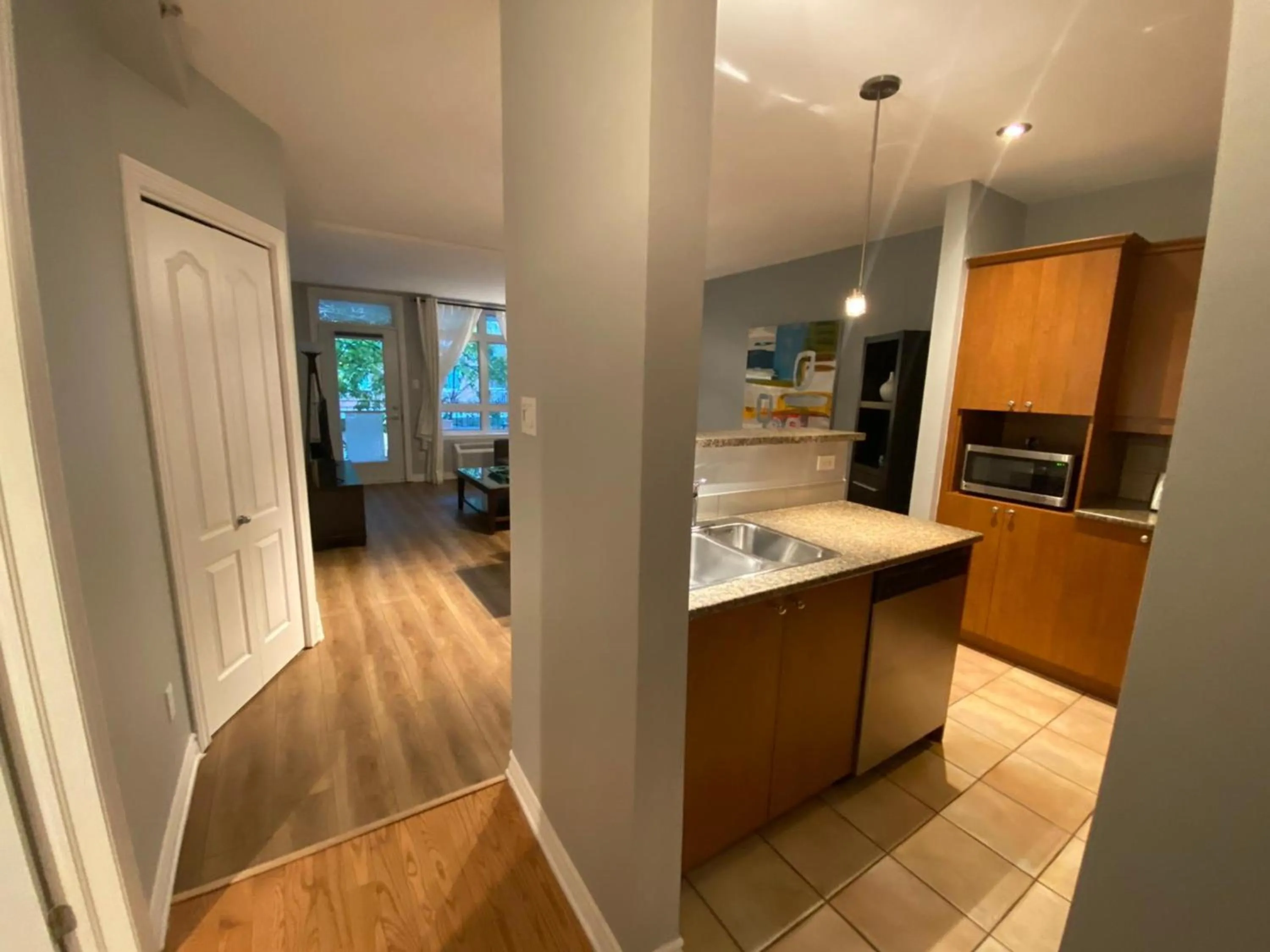 Kitchen or kitchenette in ApartHotelMontreal by Les Terrasses Saint Urbain 2225I2