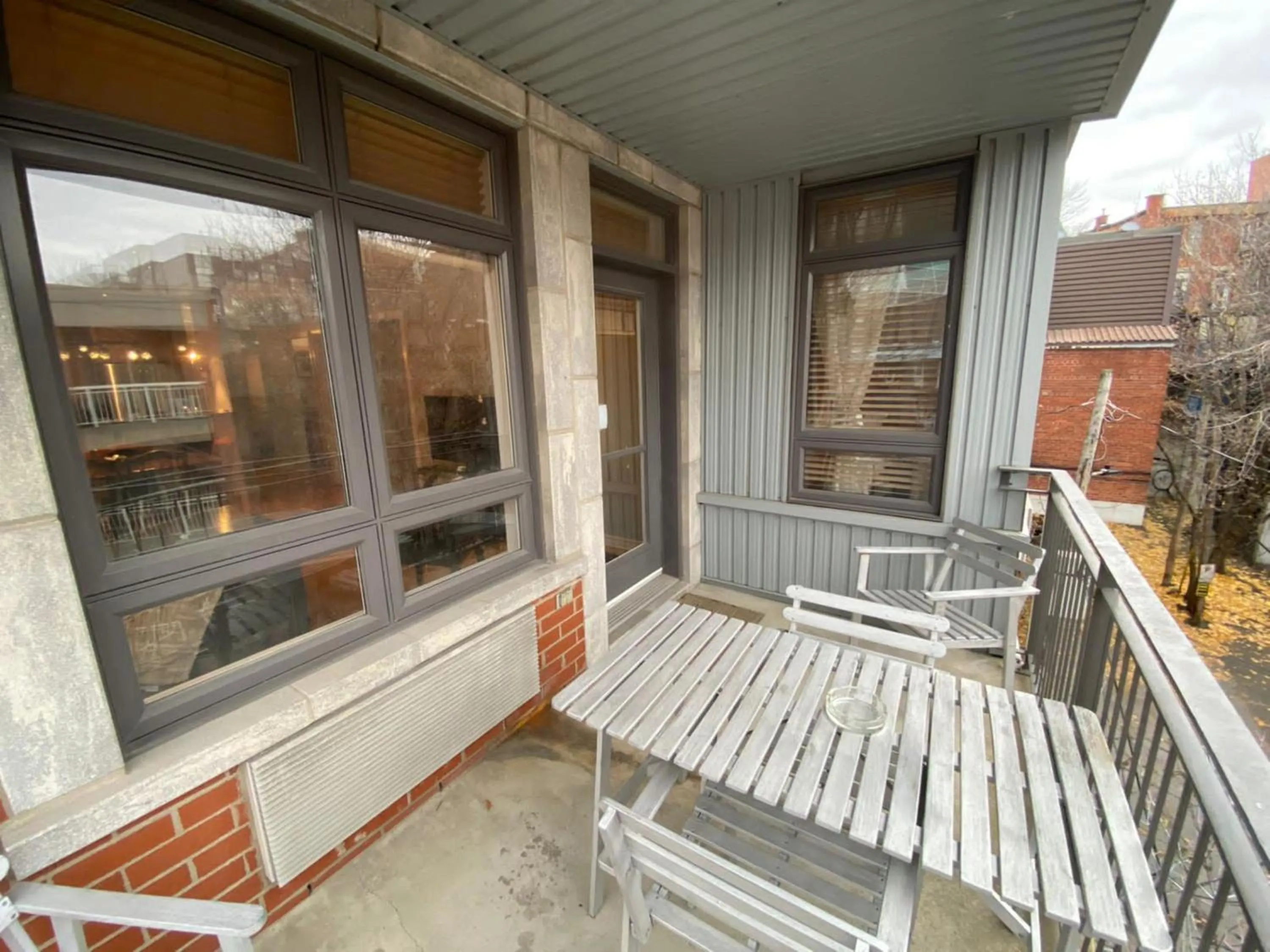 Balcony/Terrace in ApartHotelMontreal by Les Terrasses Saint Urbain 2225I2