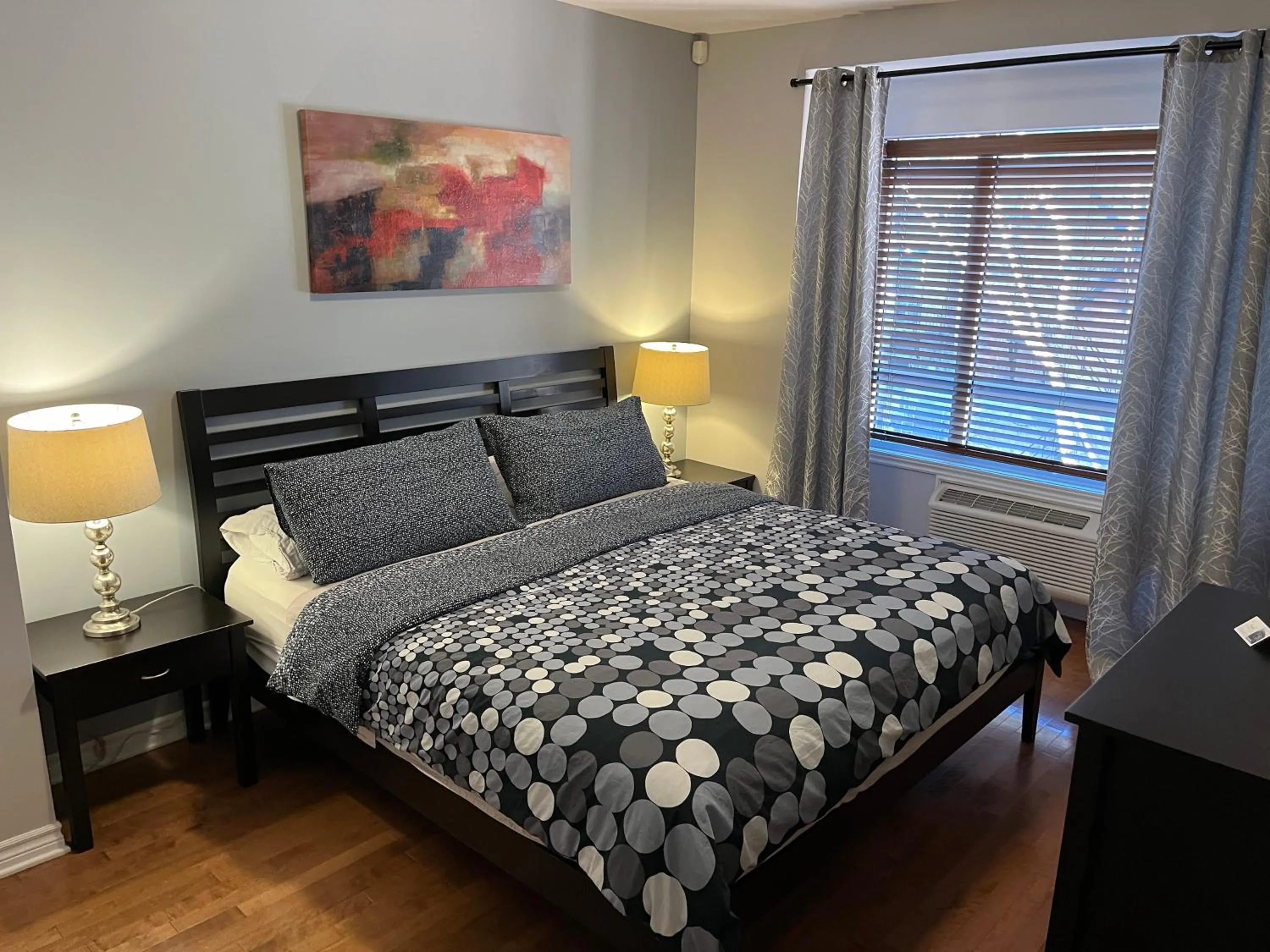 Bedroom, Bed in ApartHotelMontreal by Les Terrasses Saint Urbain 2225I2