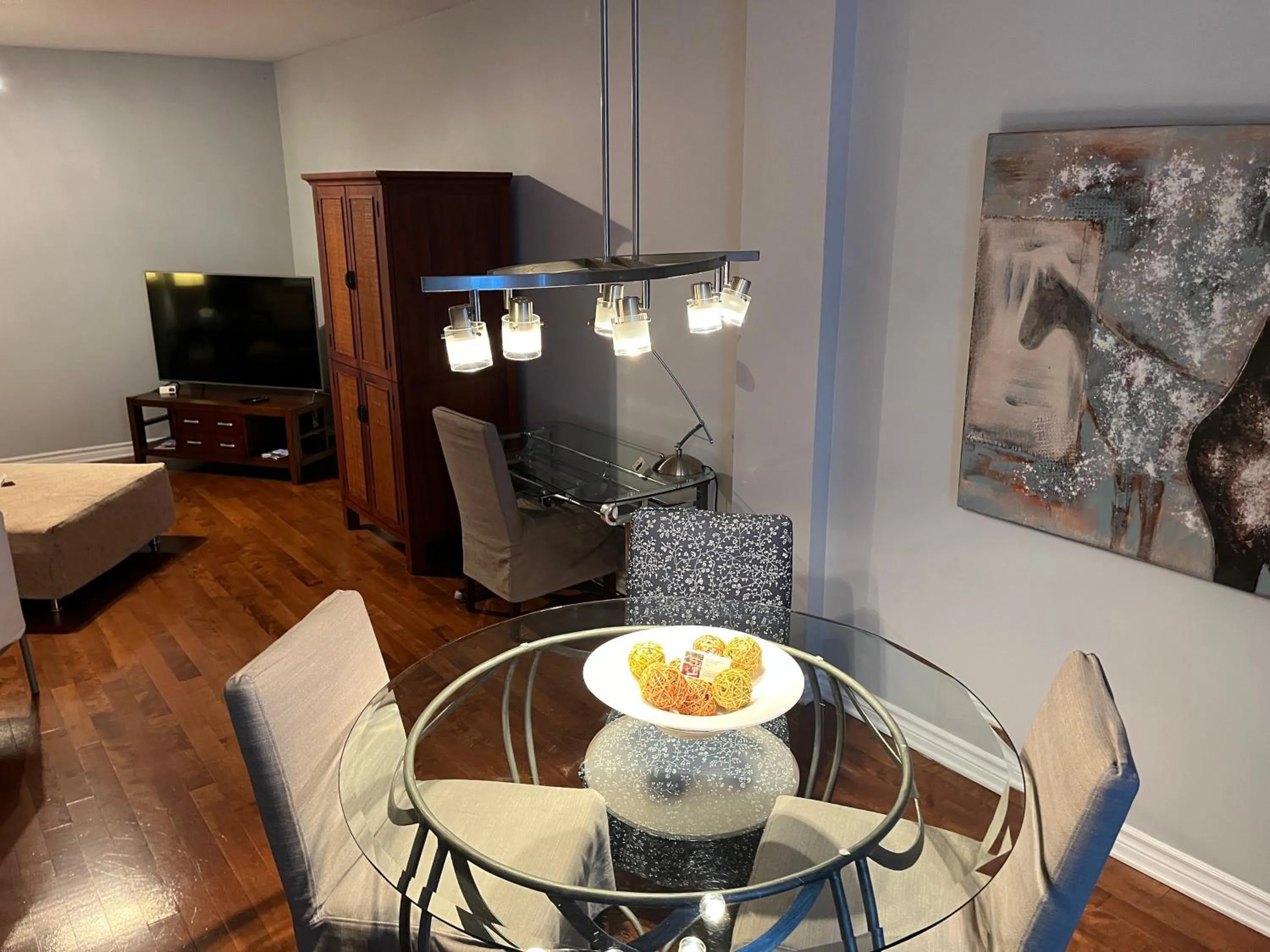 Dining area, Bed in ApartHotelMontreal by Les Terrasses Saint Urbain 2225I2