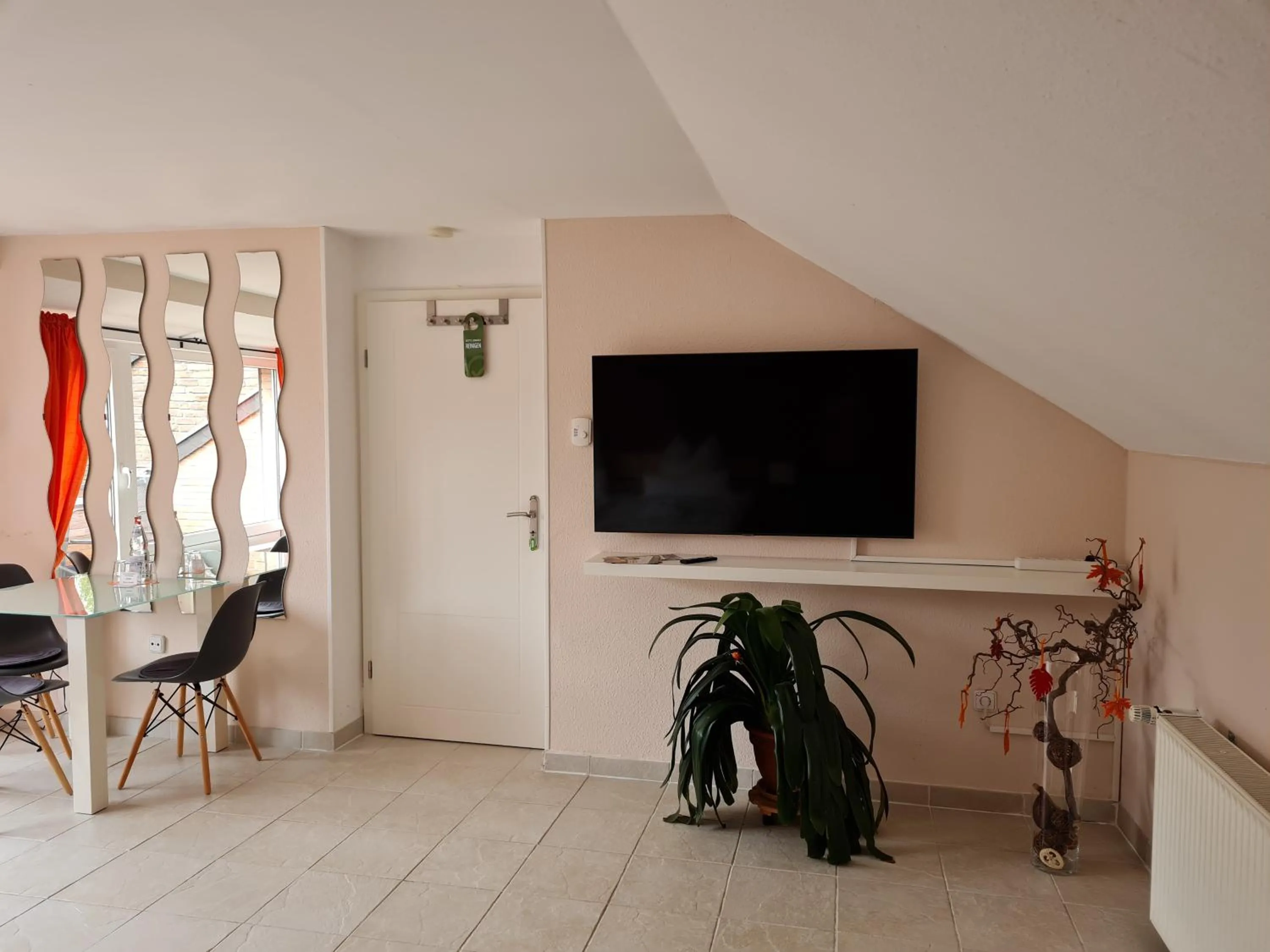 Double Room with Shared Bathroom and Balcony - single occupancy in Pension Wendler