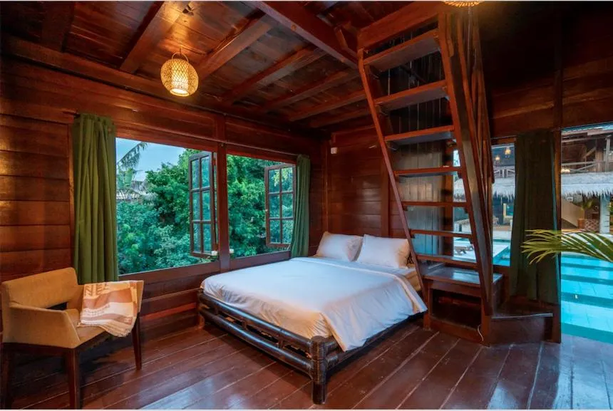 Bed in The Corduroy Hotel