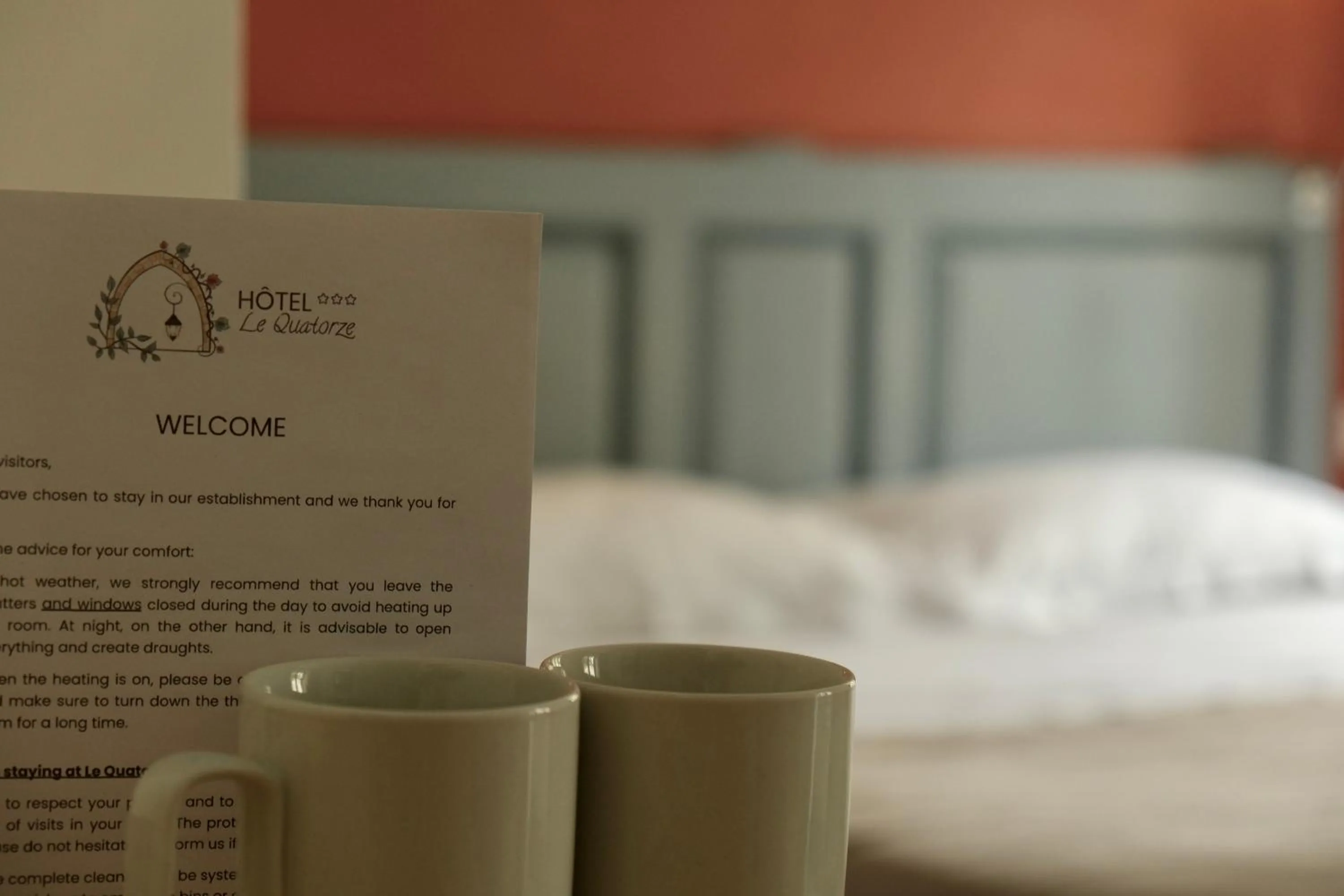 Coffee/tea facilities, Bed in Hôtel Le Quatorze