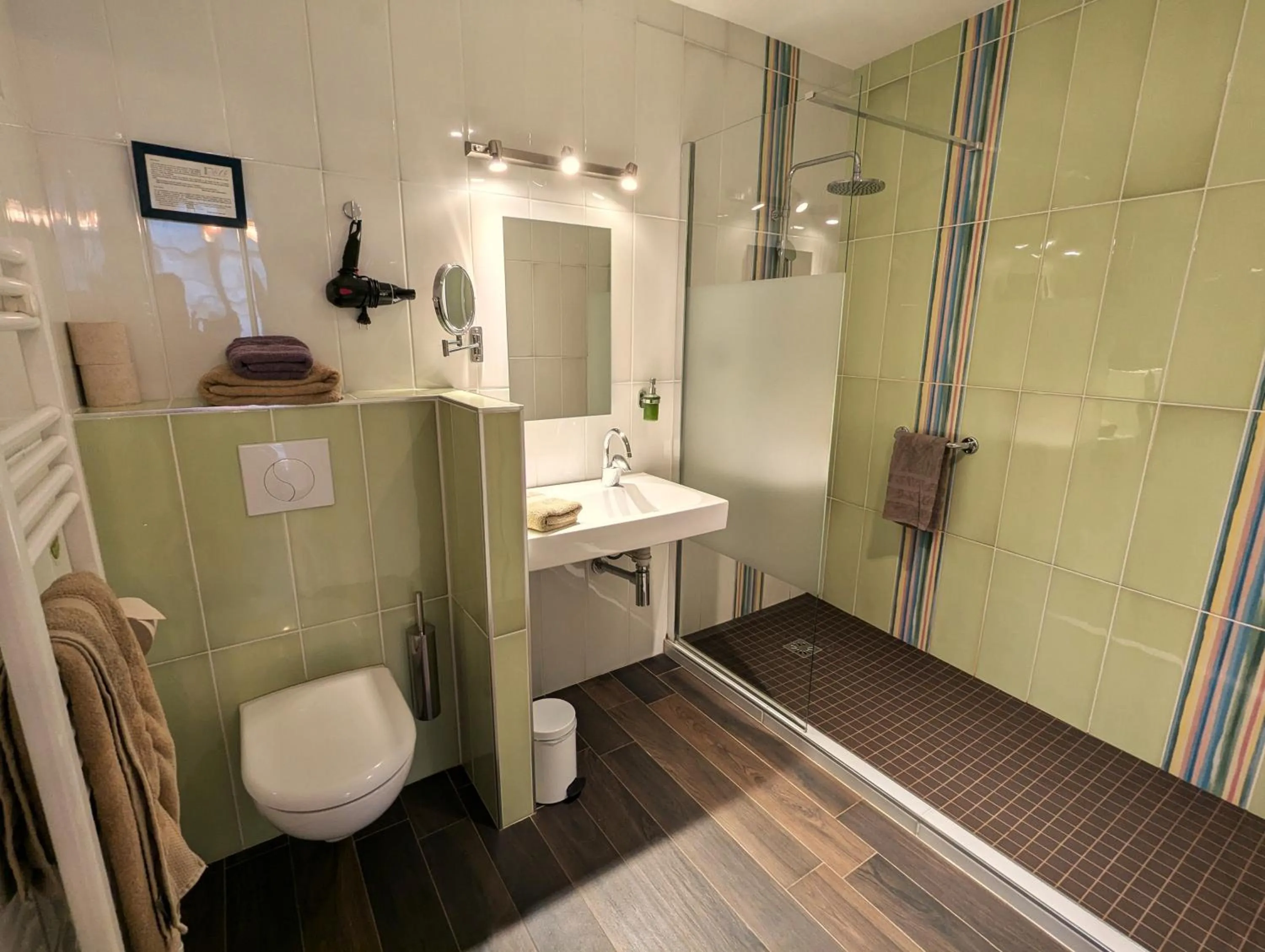 Bathroom in Hôtel Le Quatorze
