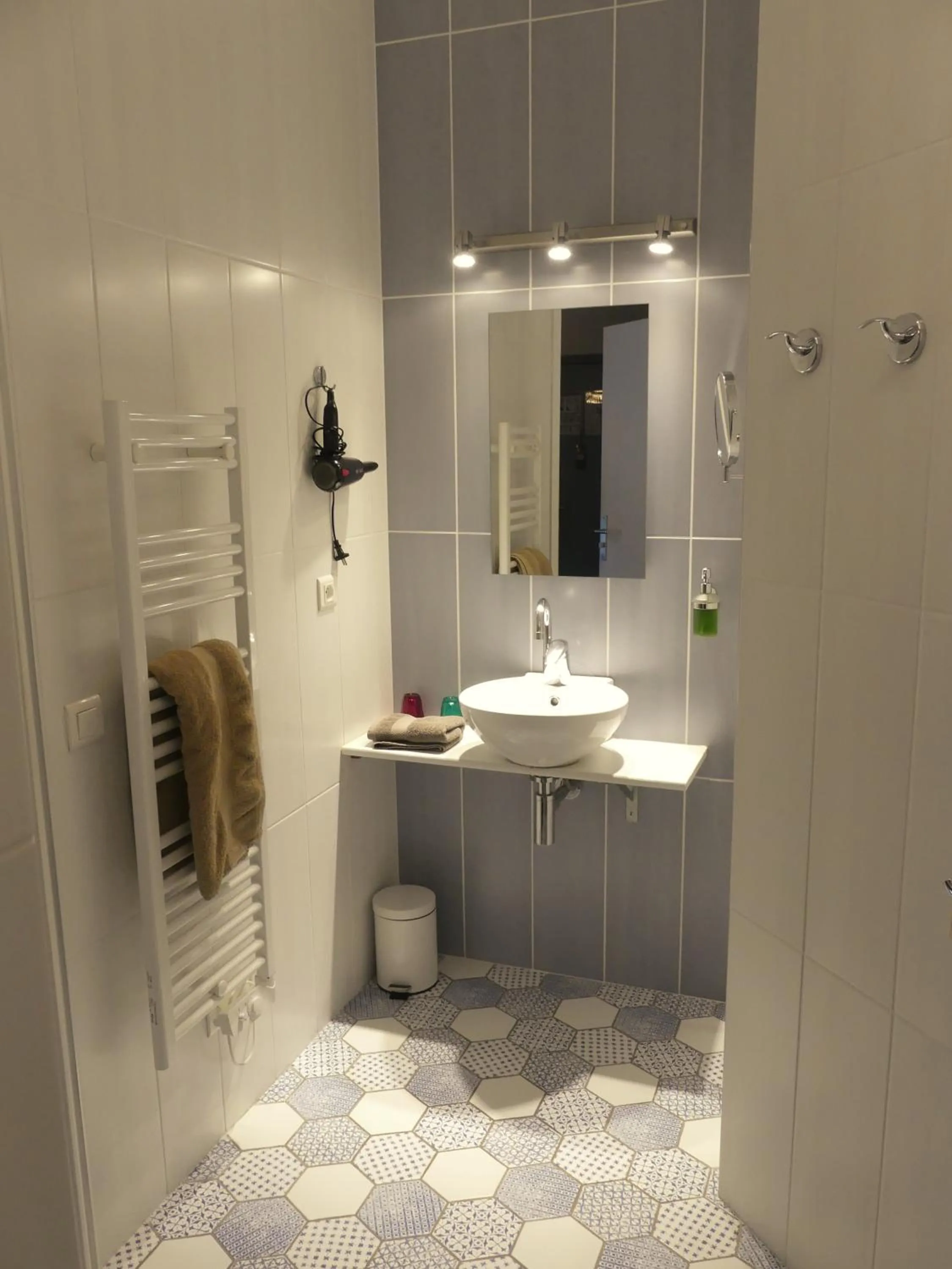 Bathroom in Hôtel Le Quatorze