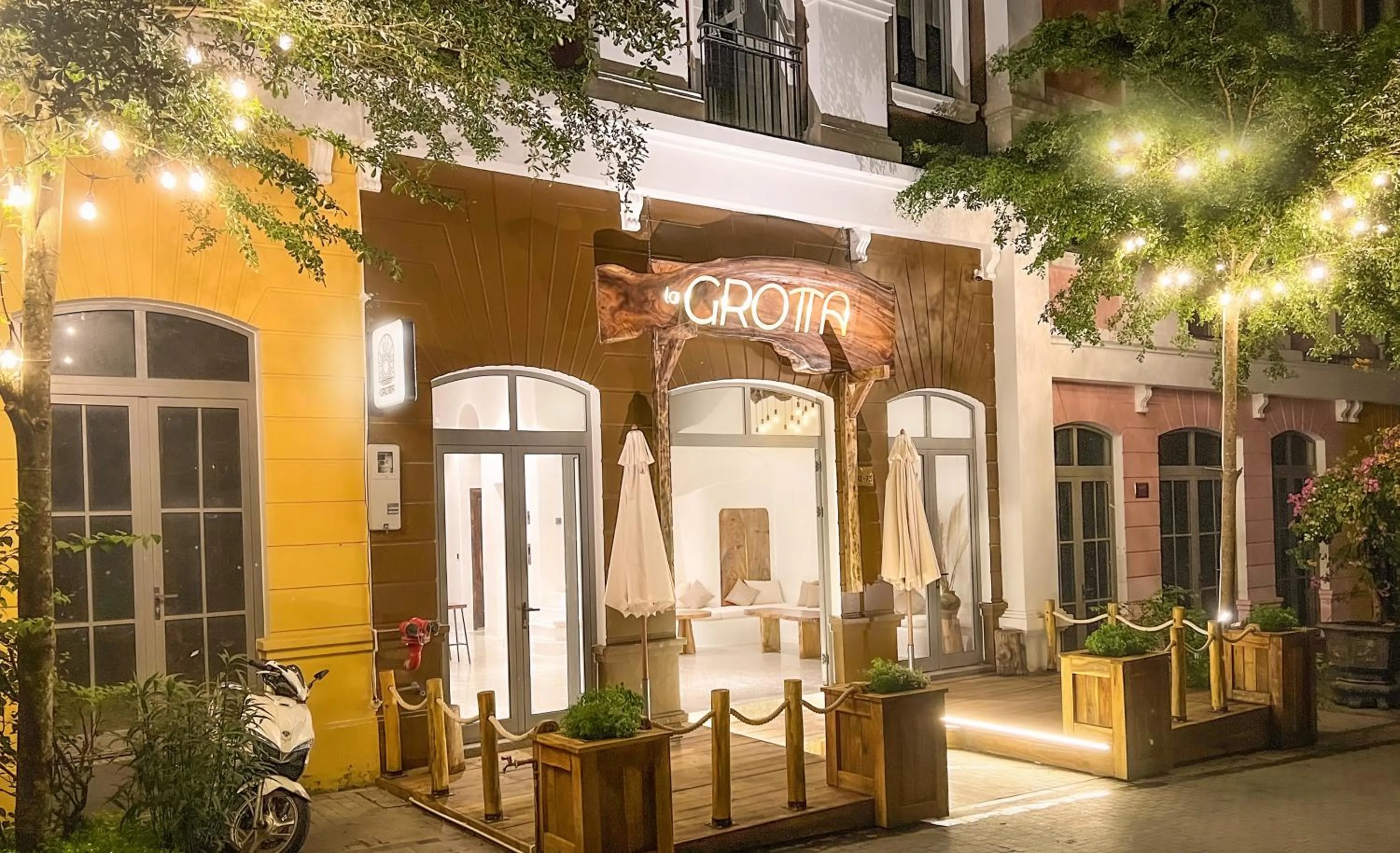 Property building in La Grotta Hotel - Phu Quoc Emerald Bay