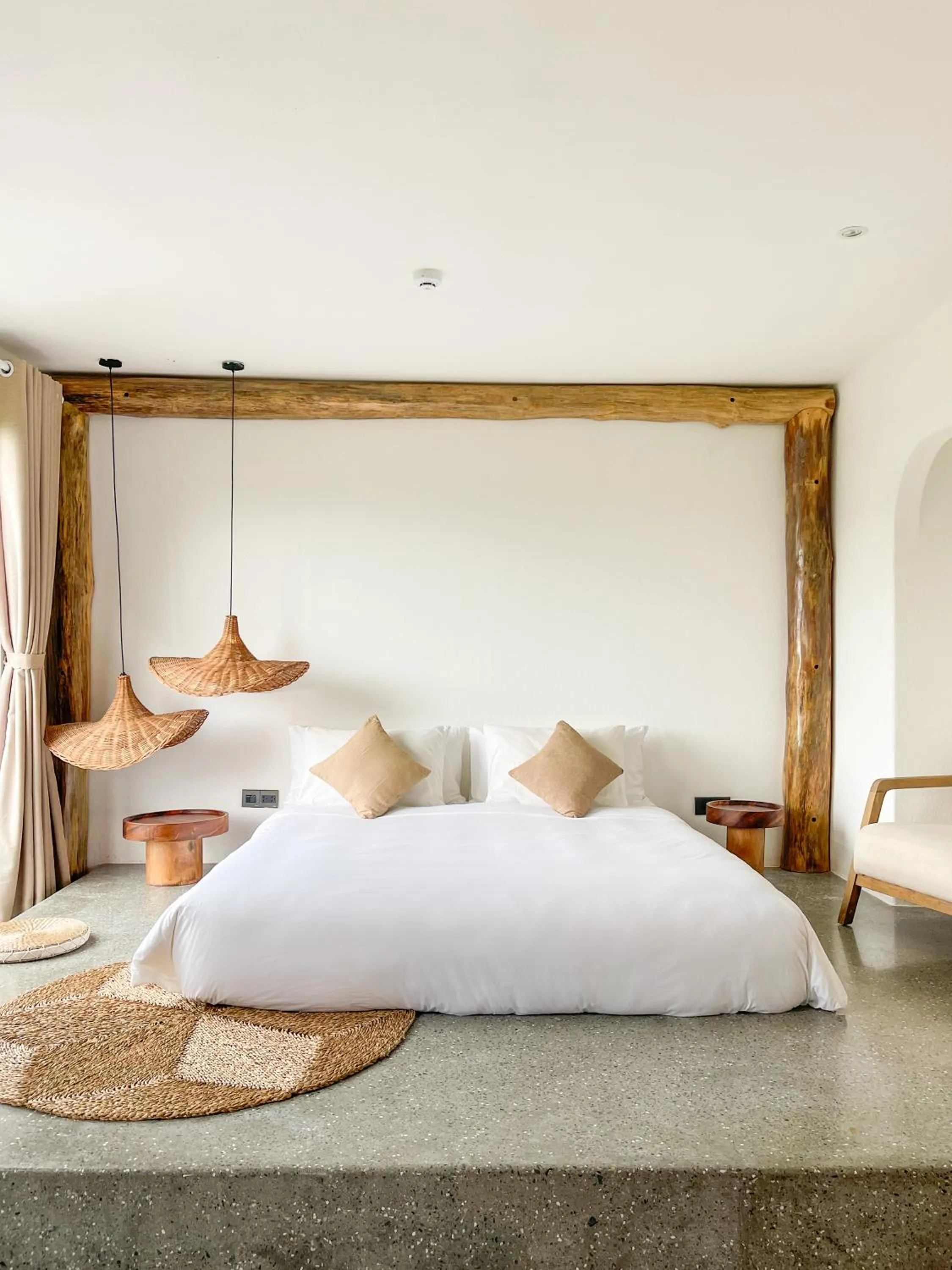 Bed in La Grotta Hotel - Phu Quoc Emerald Bay