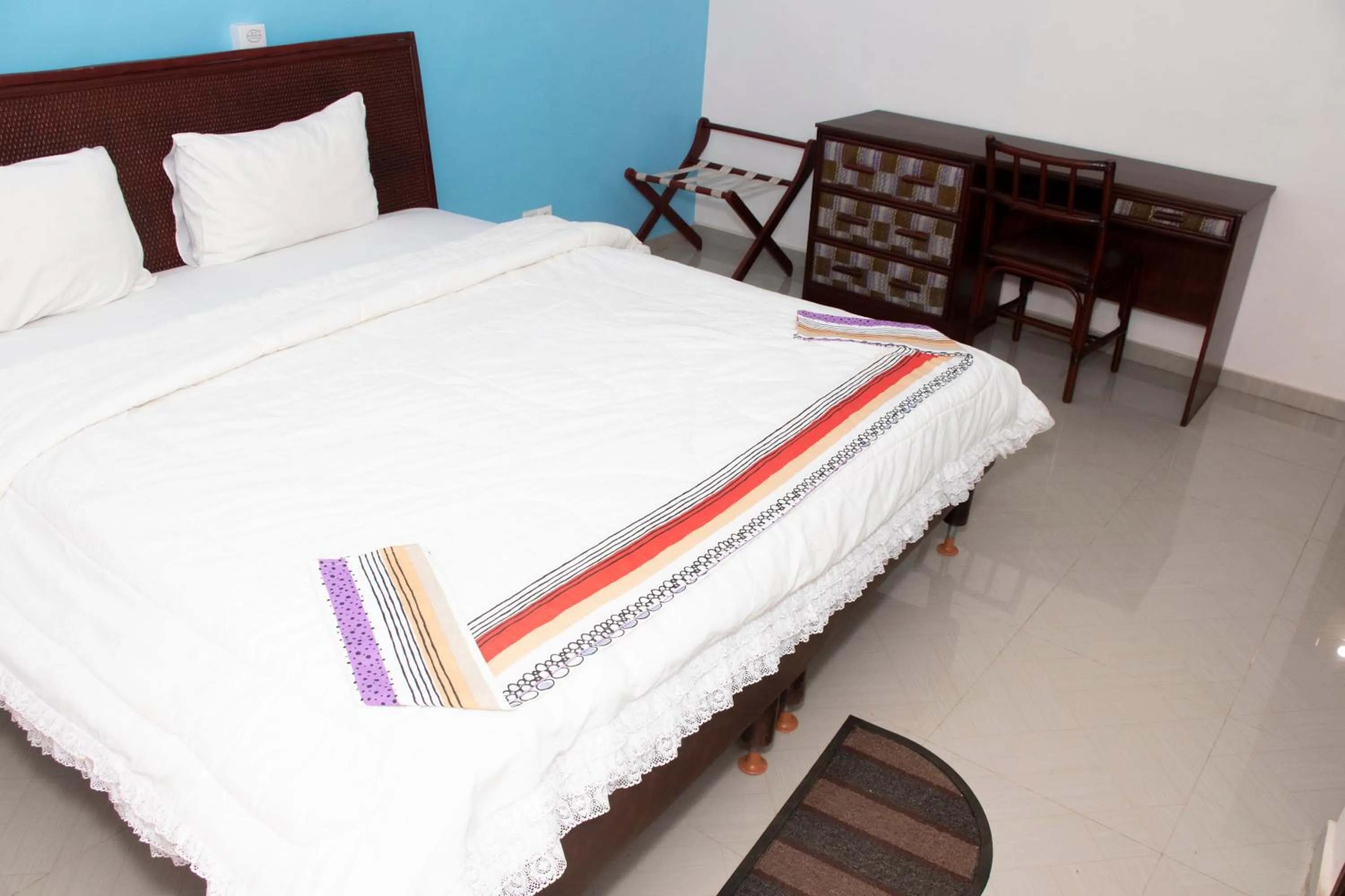 Bed in Alafia Hotel Ketou