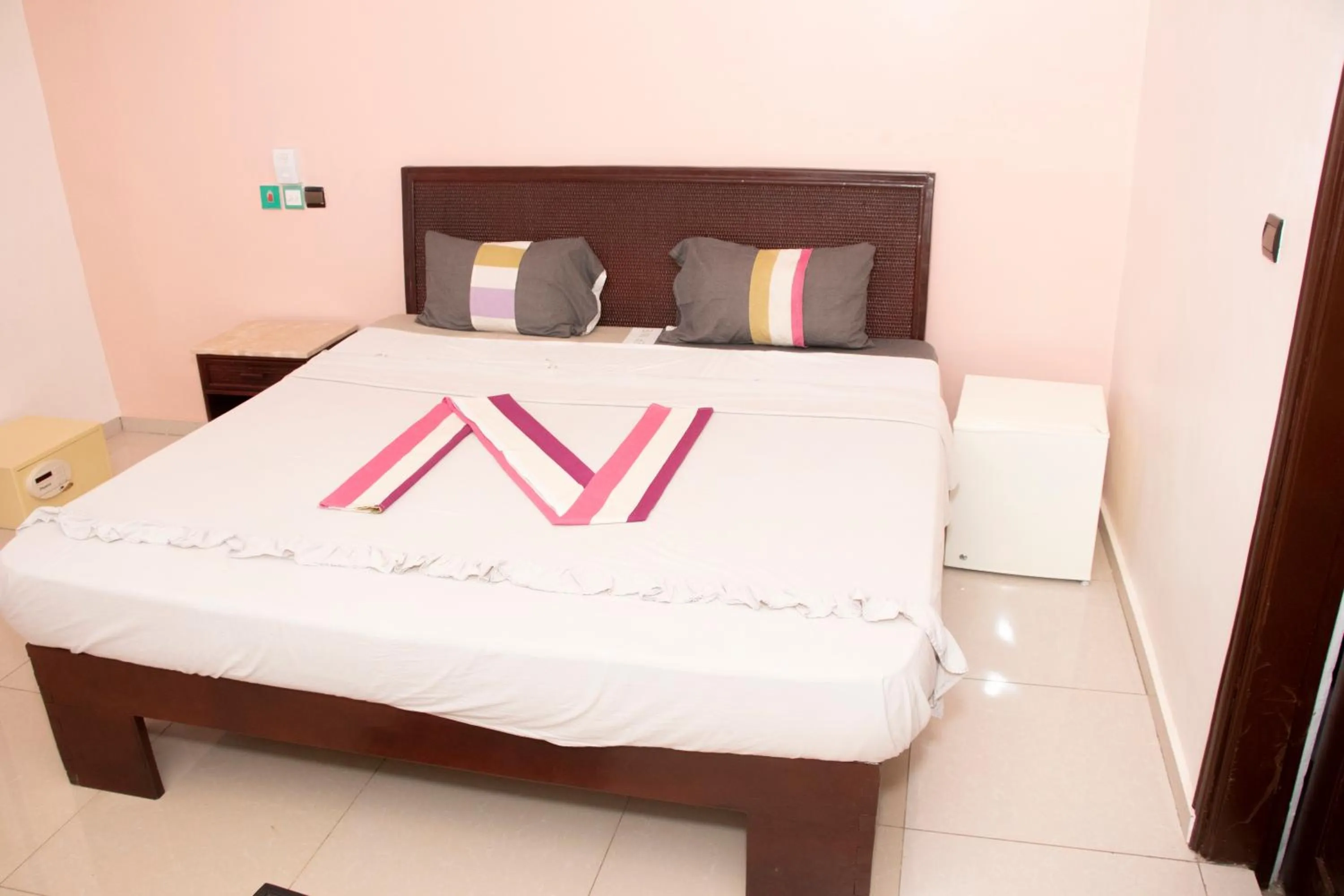 Bed in Alafia Hotel Ketou