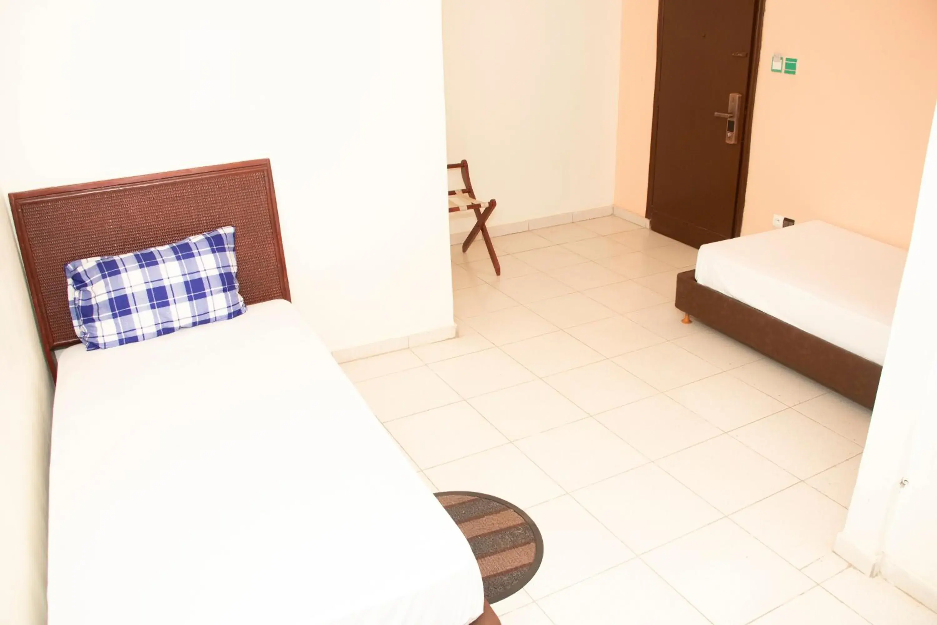 Twin Room in Alafia Hotel Ketou Twin Room in Alafia Hotel Ketou