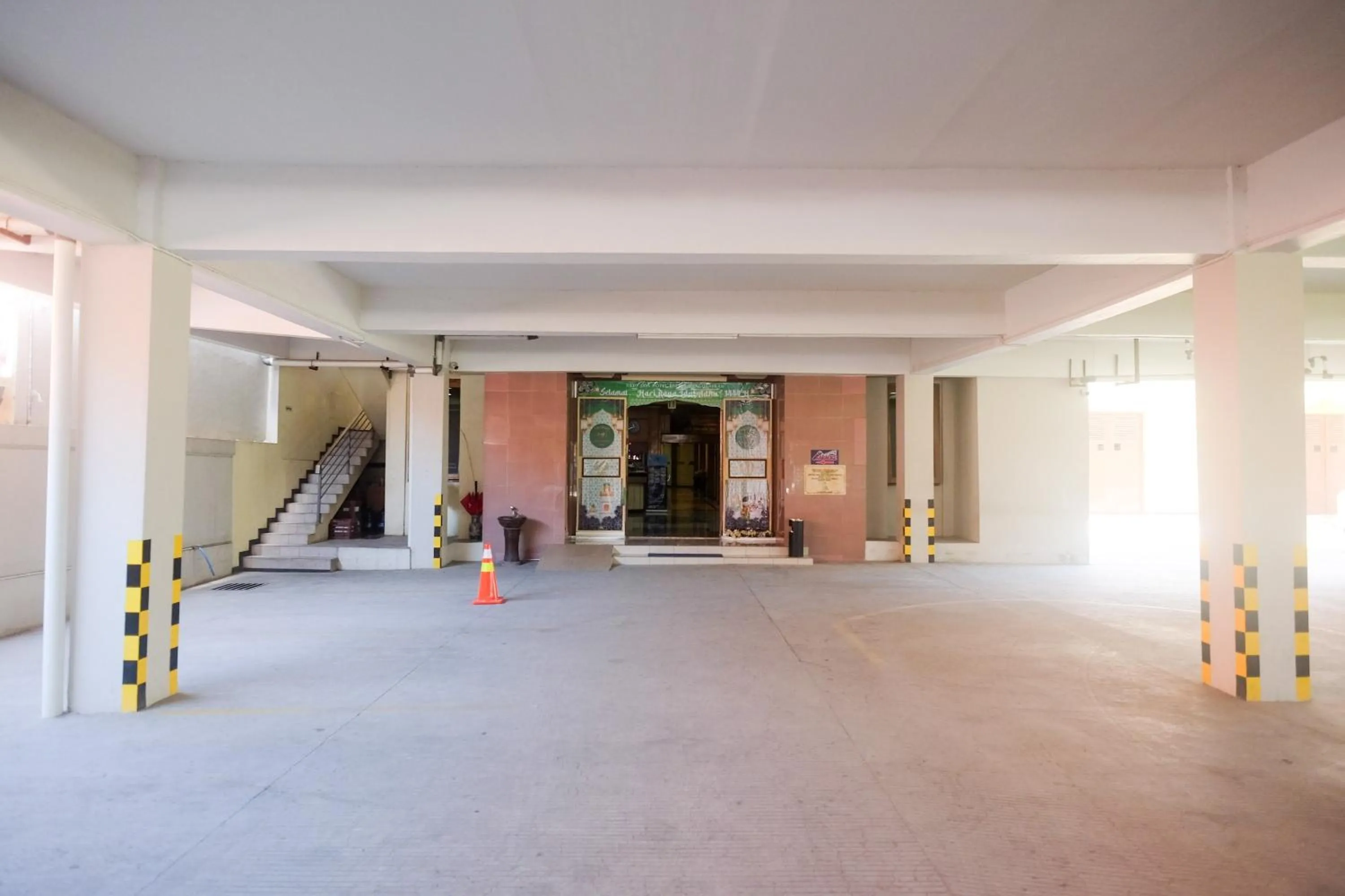 Parking in Urbanview Hotel Dedy Jaya Brebes