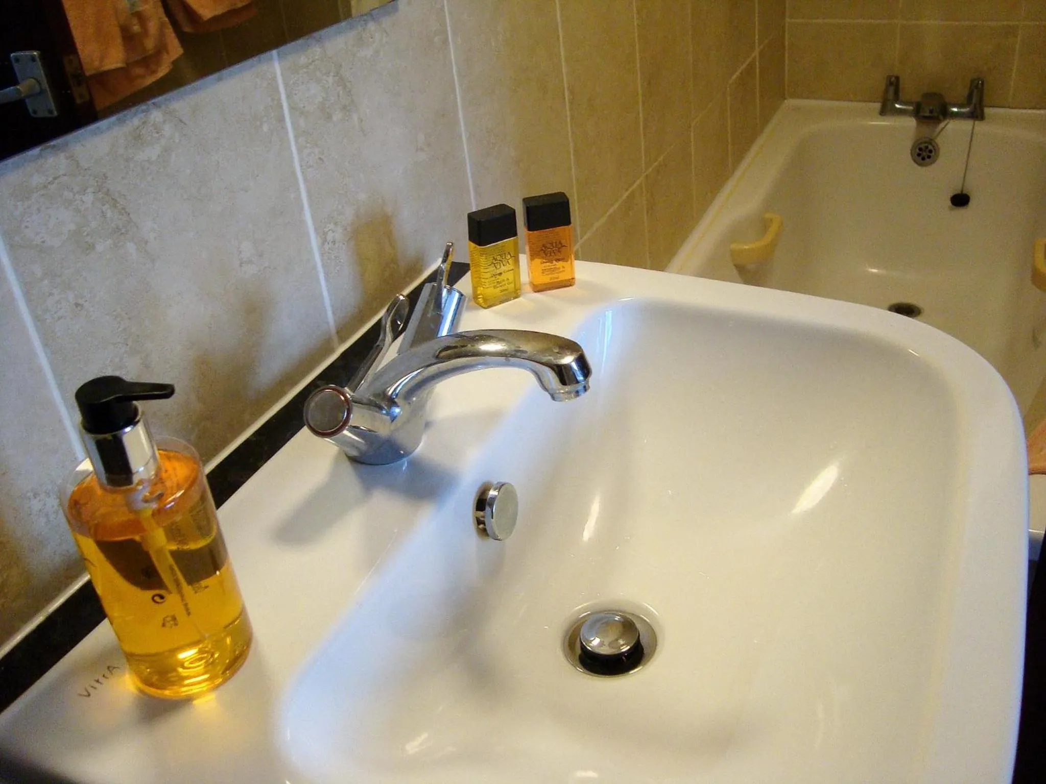 Bathroom in Firs Hotel