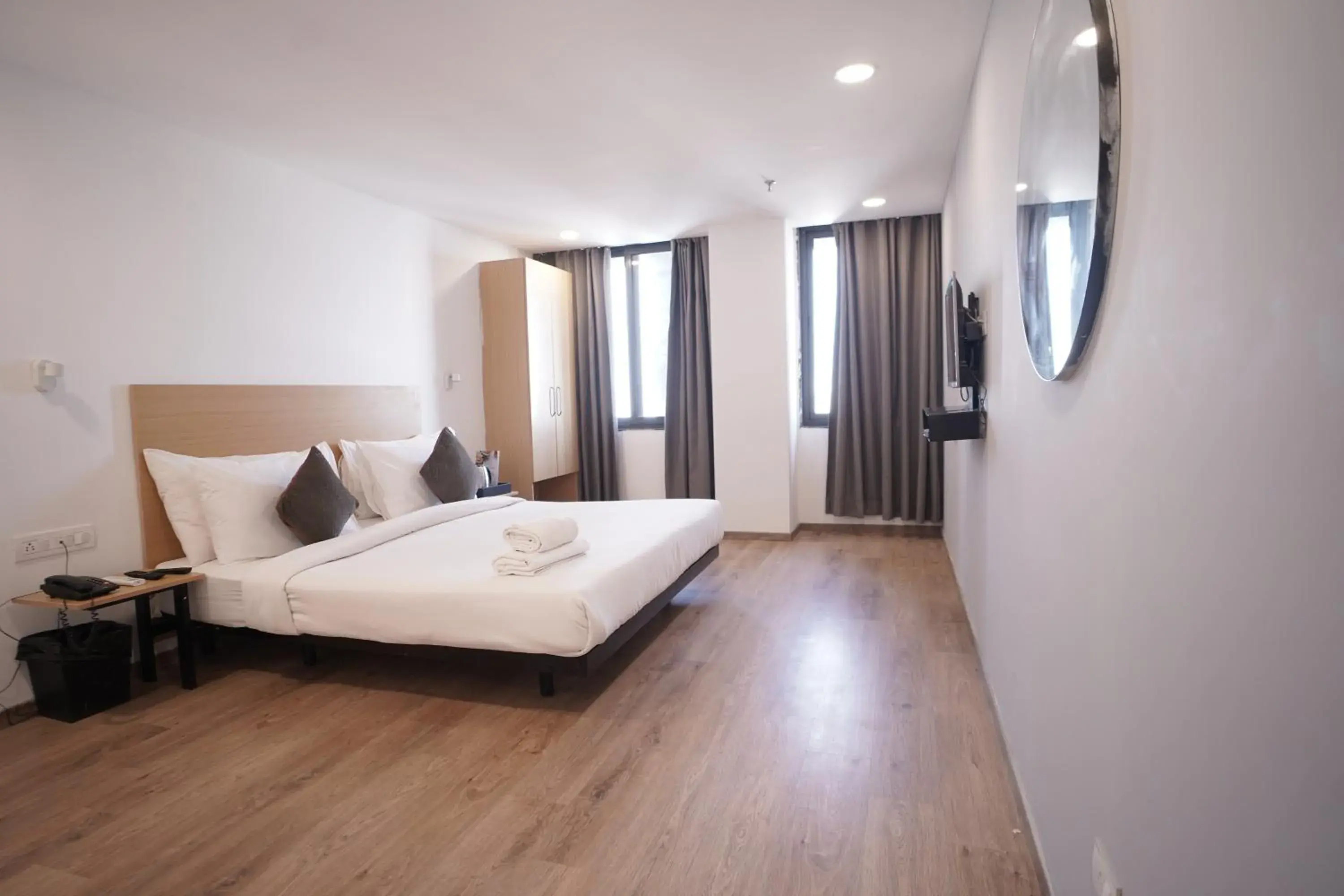 King Room in Hotel Sunflare King Room in Hotel Sunflare