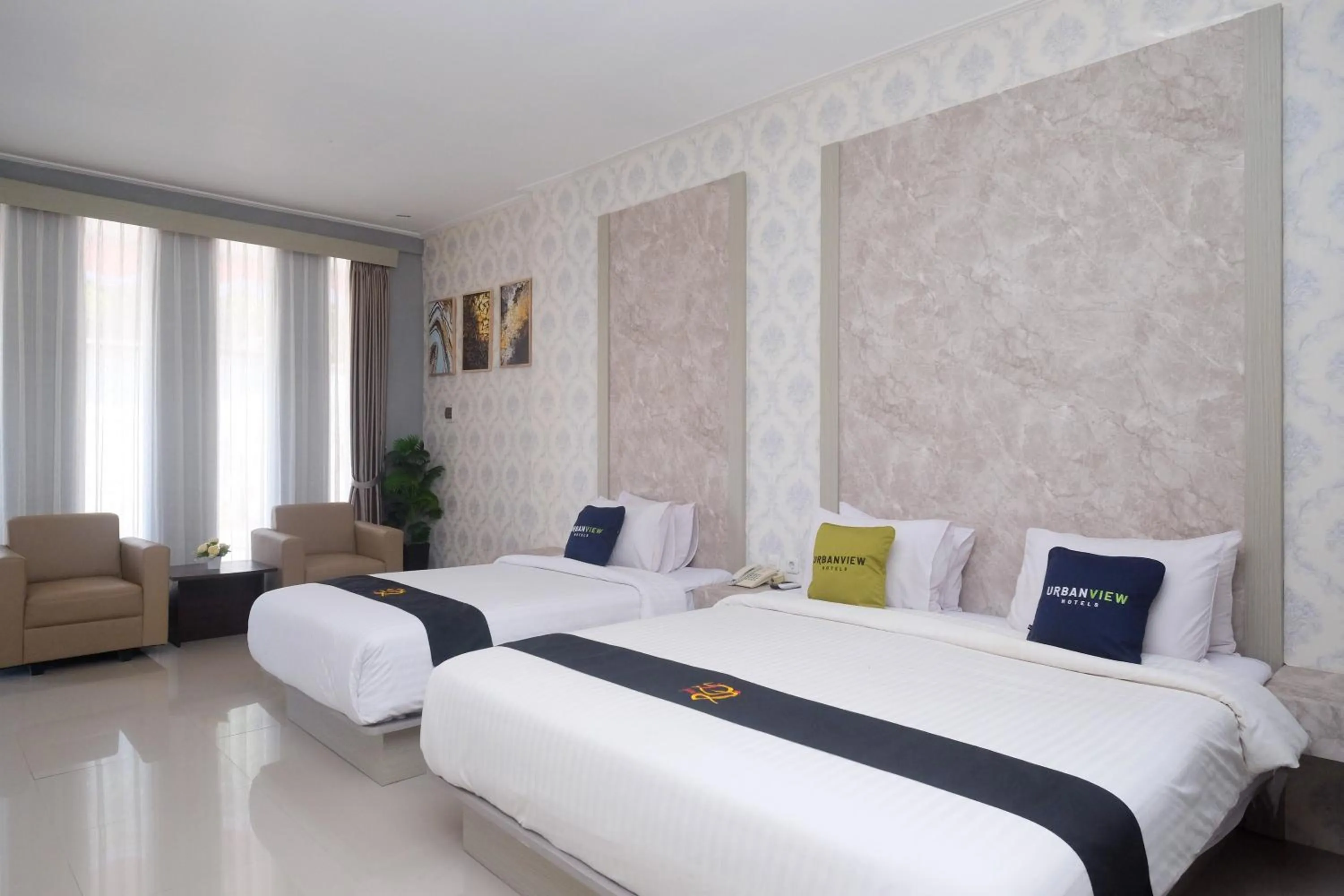 Bed in Urbanview Hotel DJ Inn Tegal