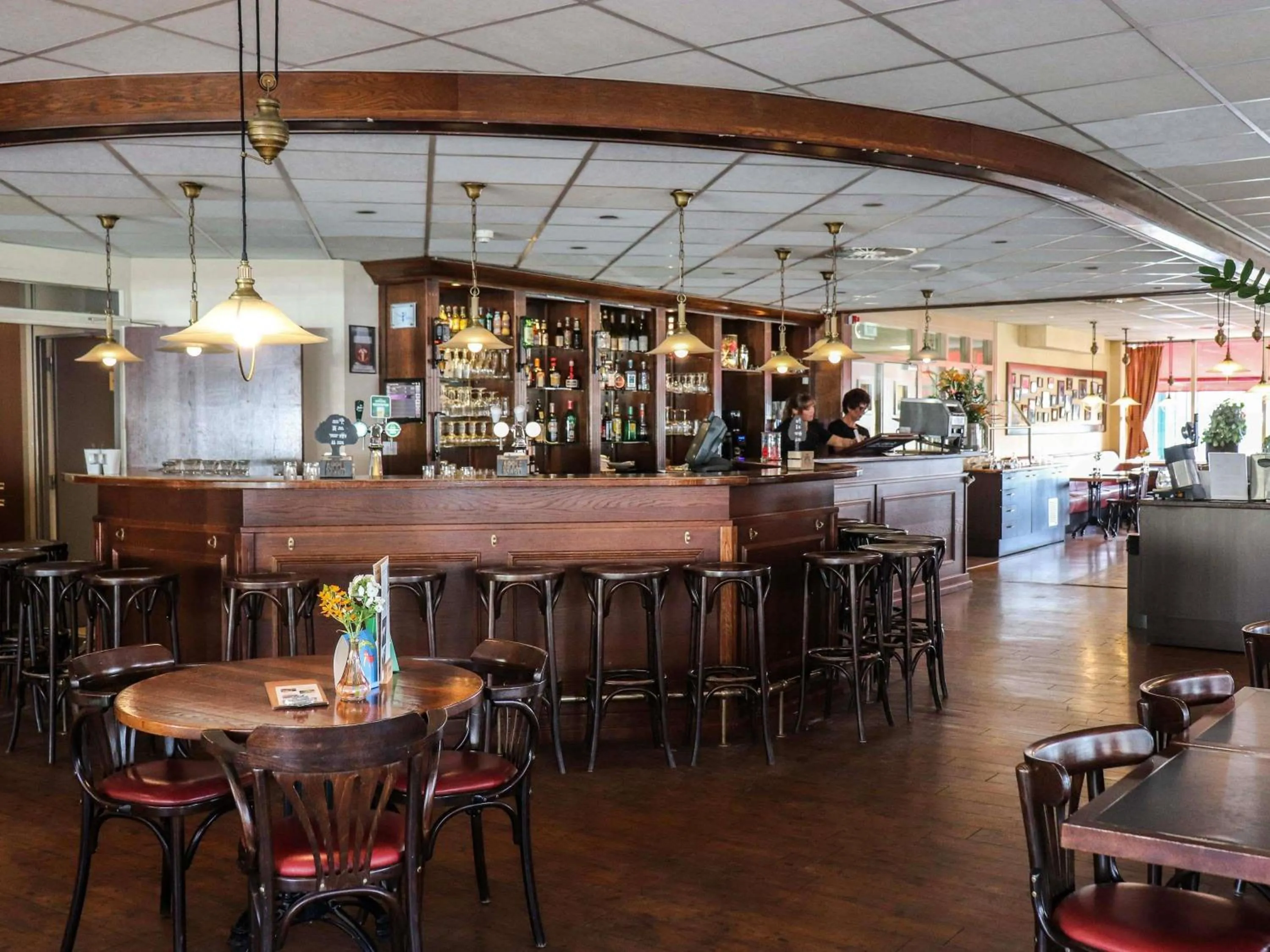 Lounge or bar in ibis Tilburg