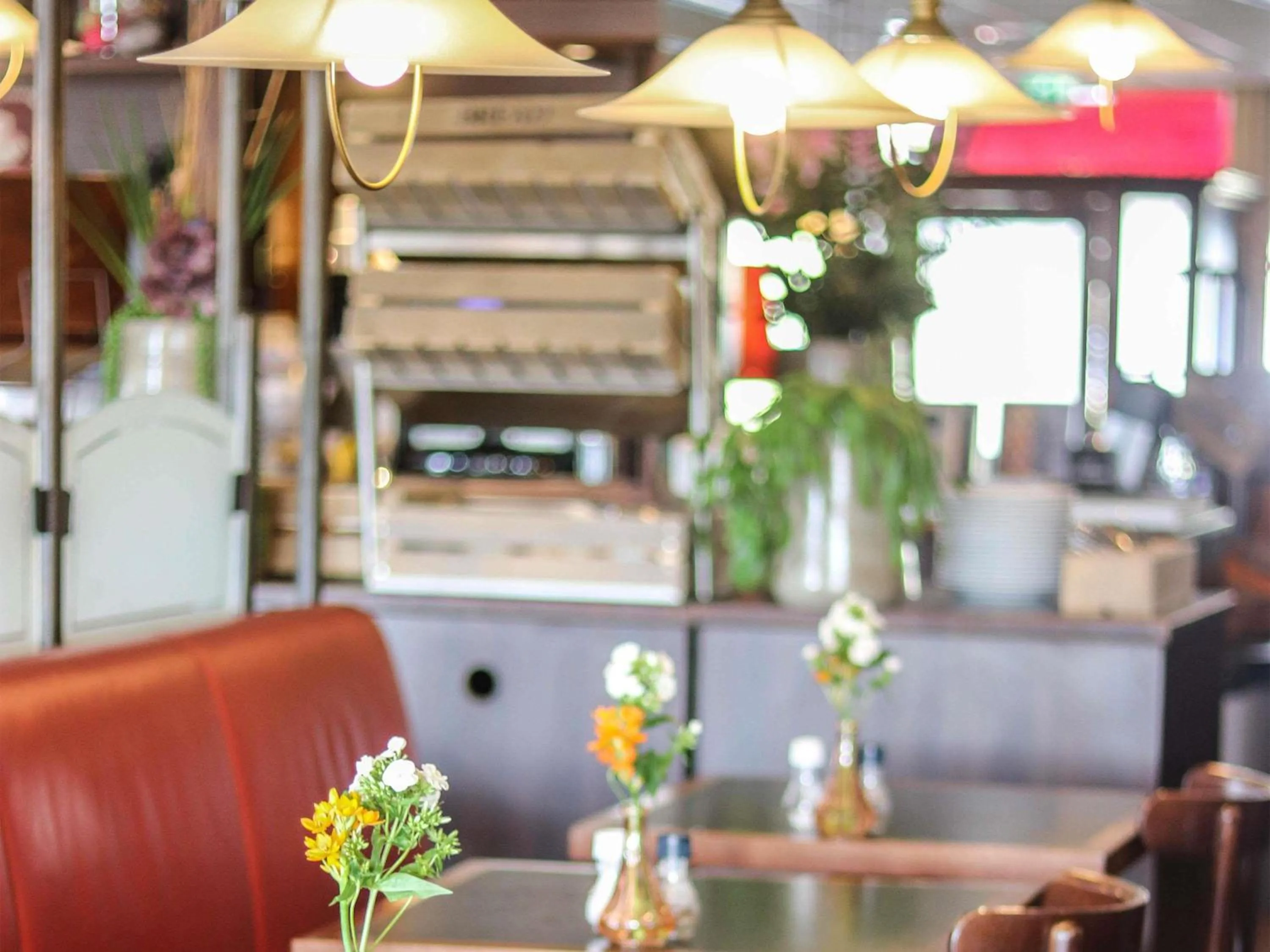 Restaurant/places to eat in ibis Tilburg