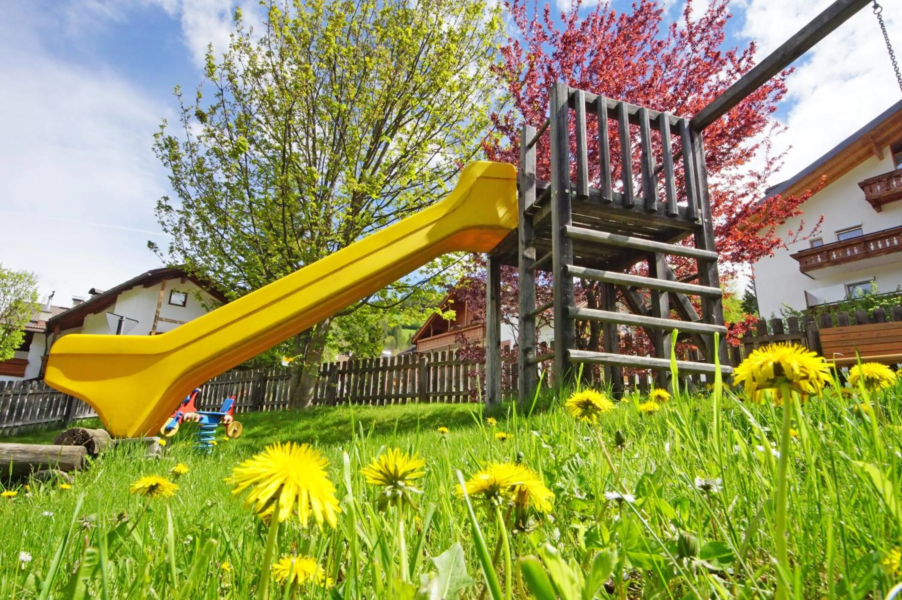Garden in Pension Arnica B&B