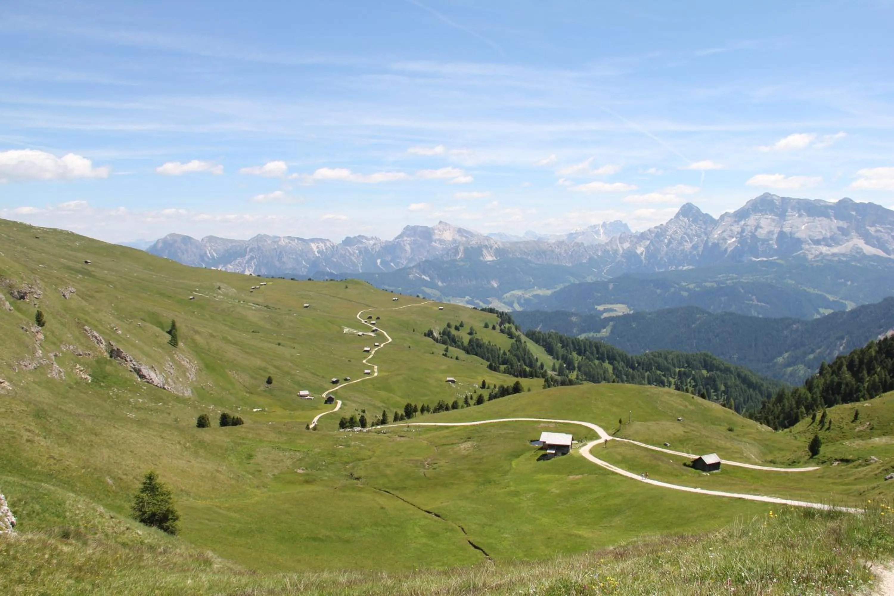 Hiking in Pension Arnica B&B