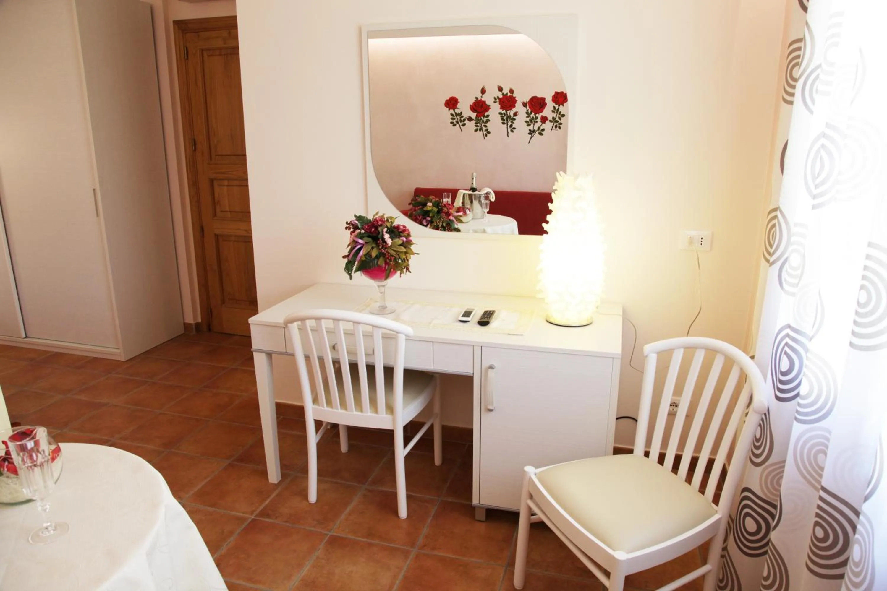 Photo of the whole room in B&B Il Quadrifoglio Tropea