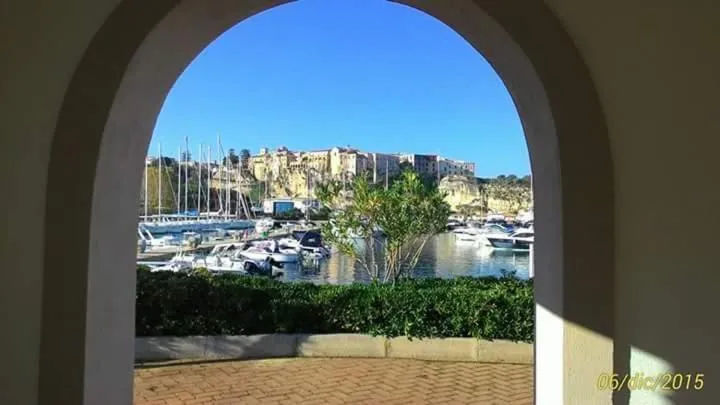 Natural landscape in B&B Il Quadrifoglio Tropea