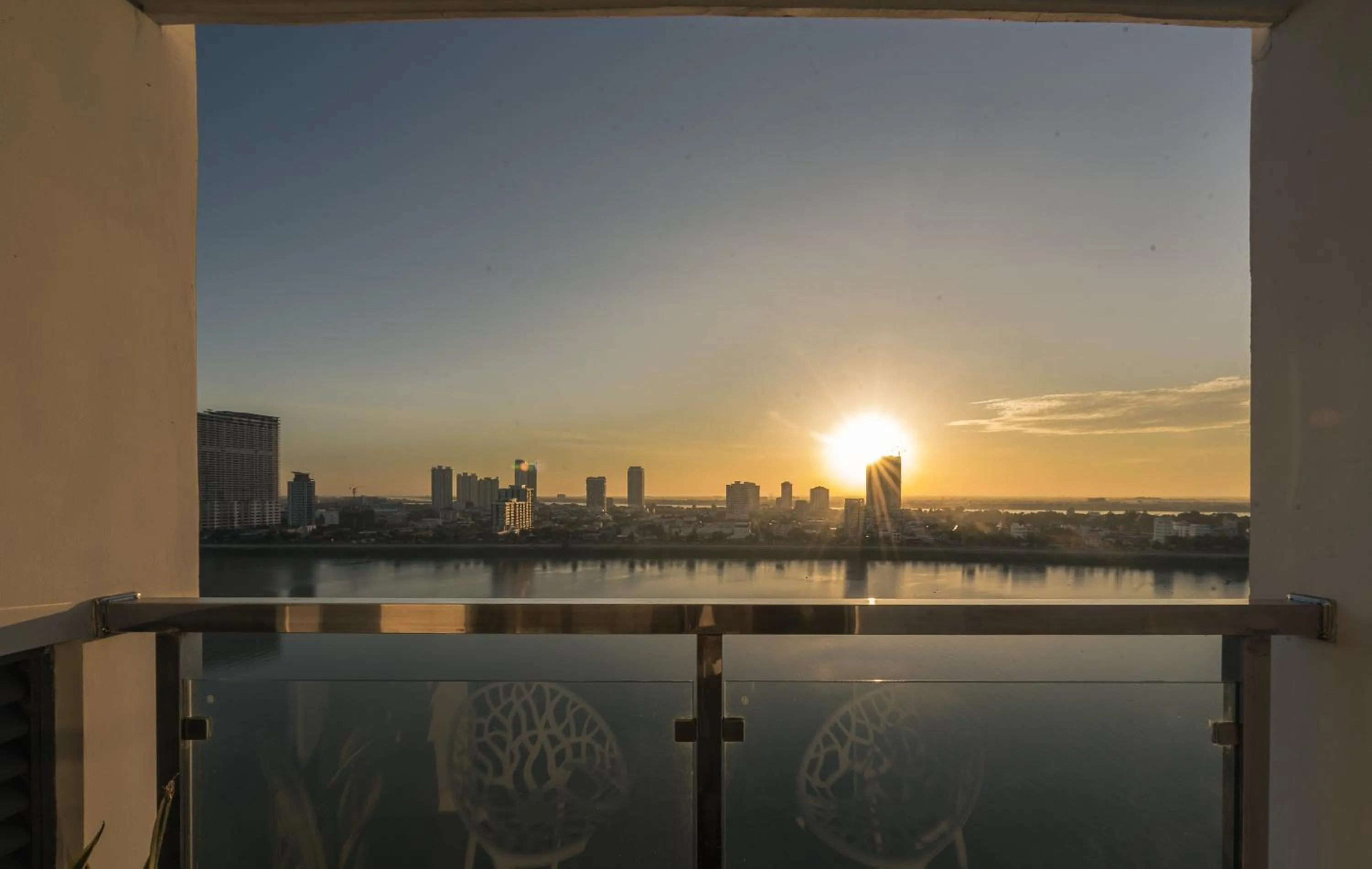 Sunrise in M9 Kirirom Hotel