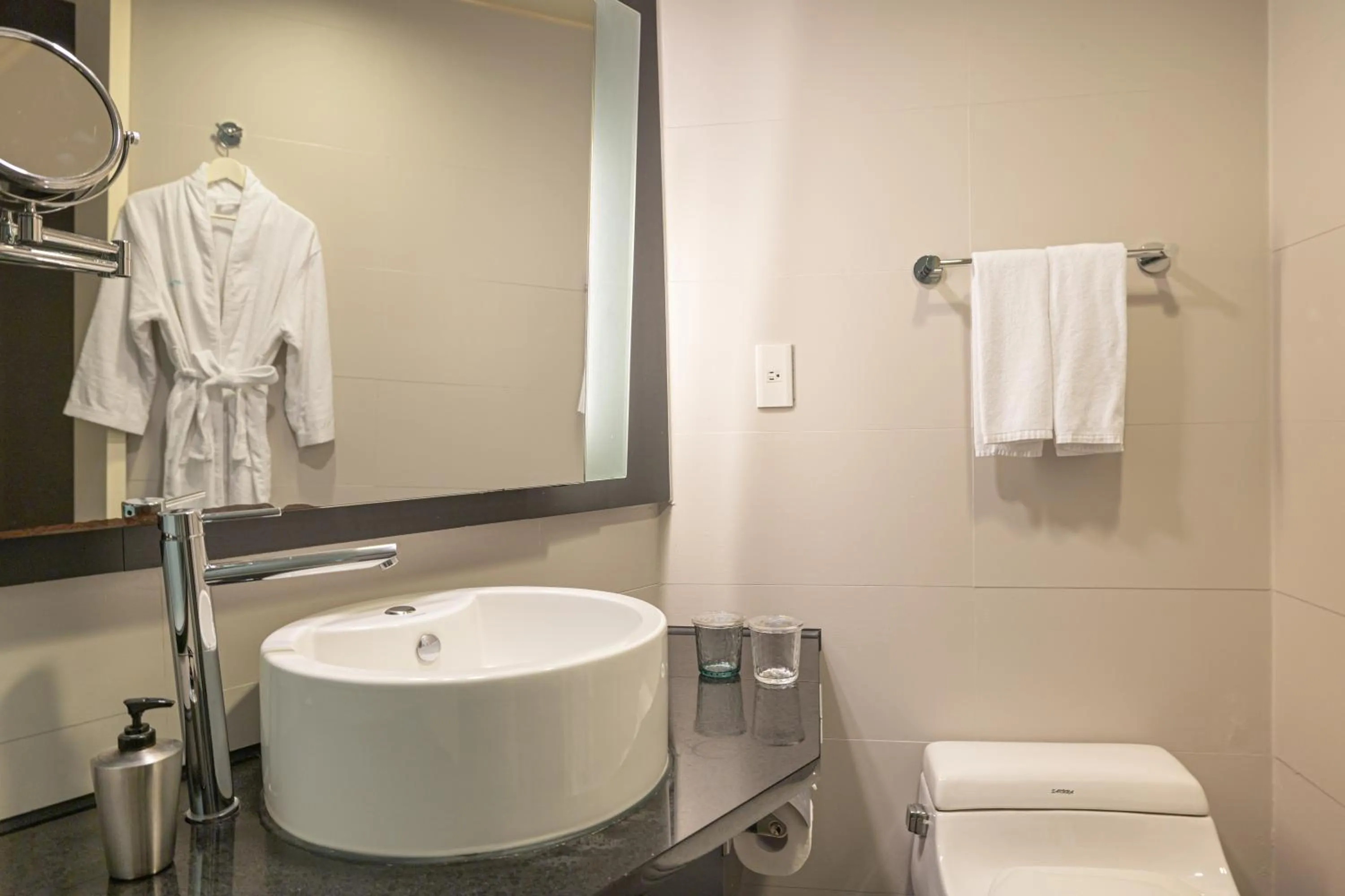 Toilet in Just Sleep - Taipei NTU