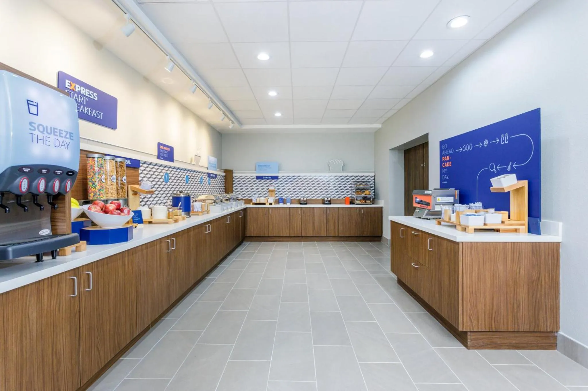 Breakfast in Holiday Inn Express & Suites Tampa Stadium - Airport Area by IHG