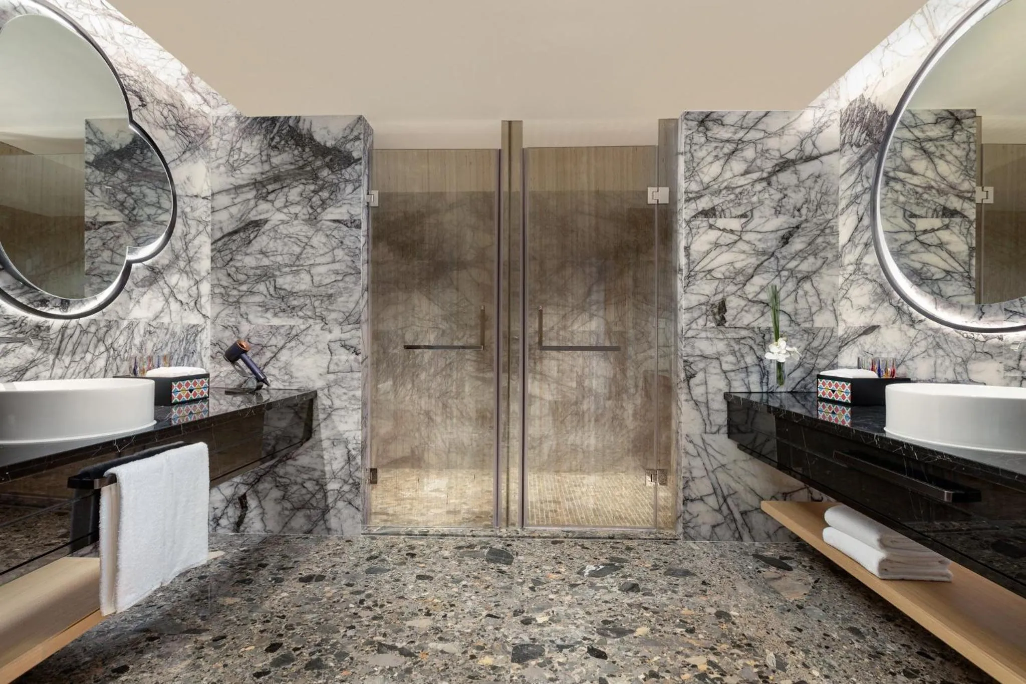 Photo of the whole room in Hotel Indigo Guangzhou Haixinsha by IHG