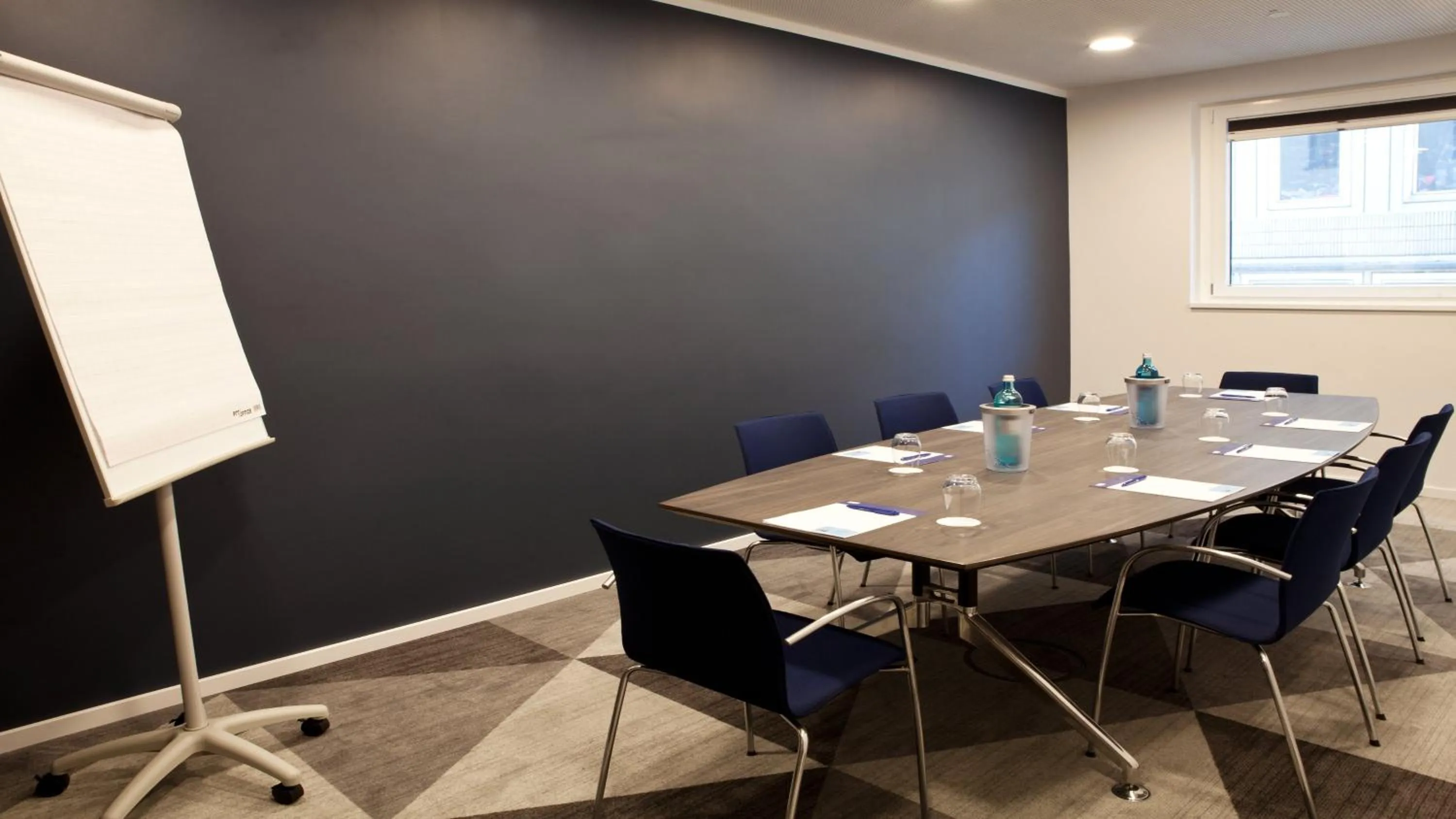 Meeting/conference room in Holiday Inn Express Bochum by IHG