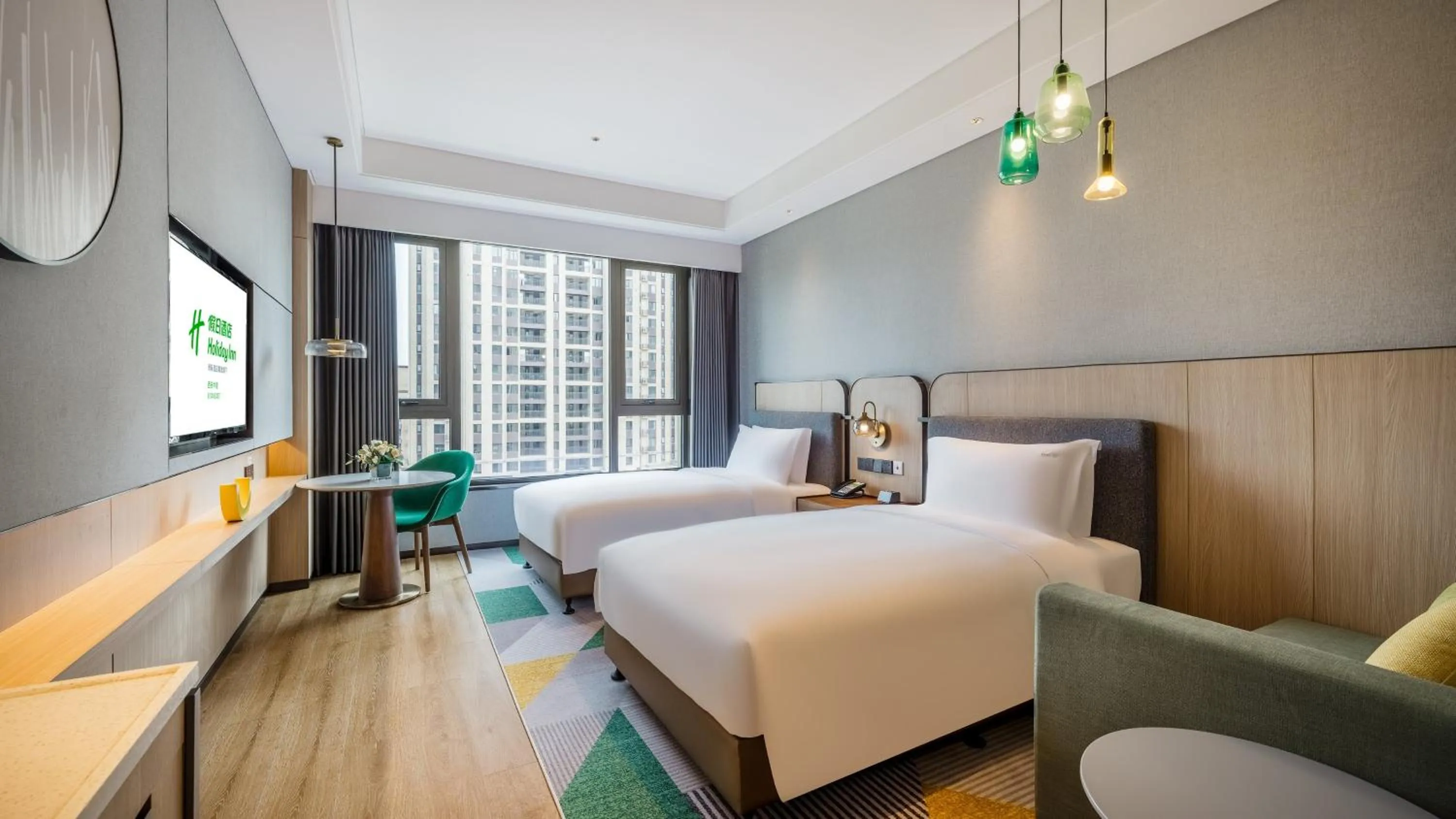 Photo of the whole room, Bed in Holiday Inn Xi'an East by IHG