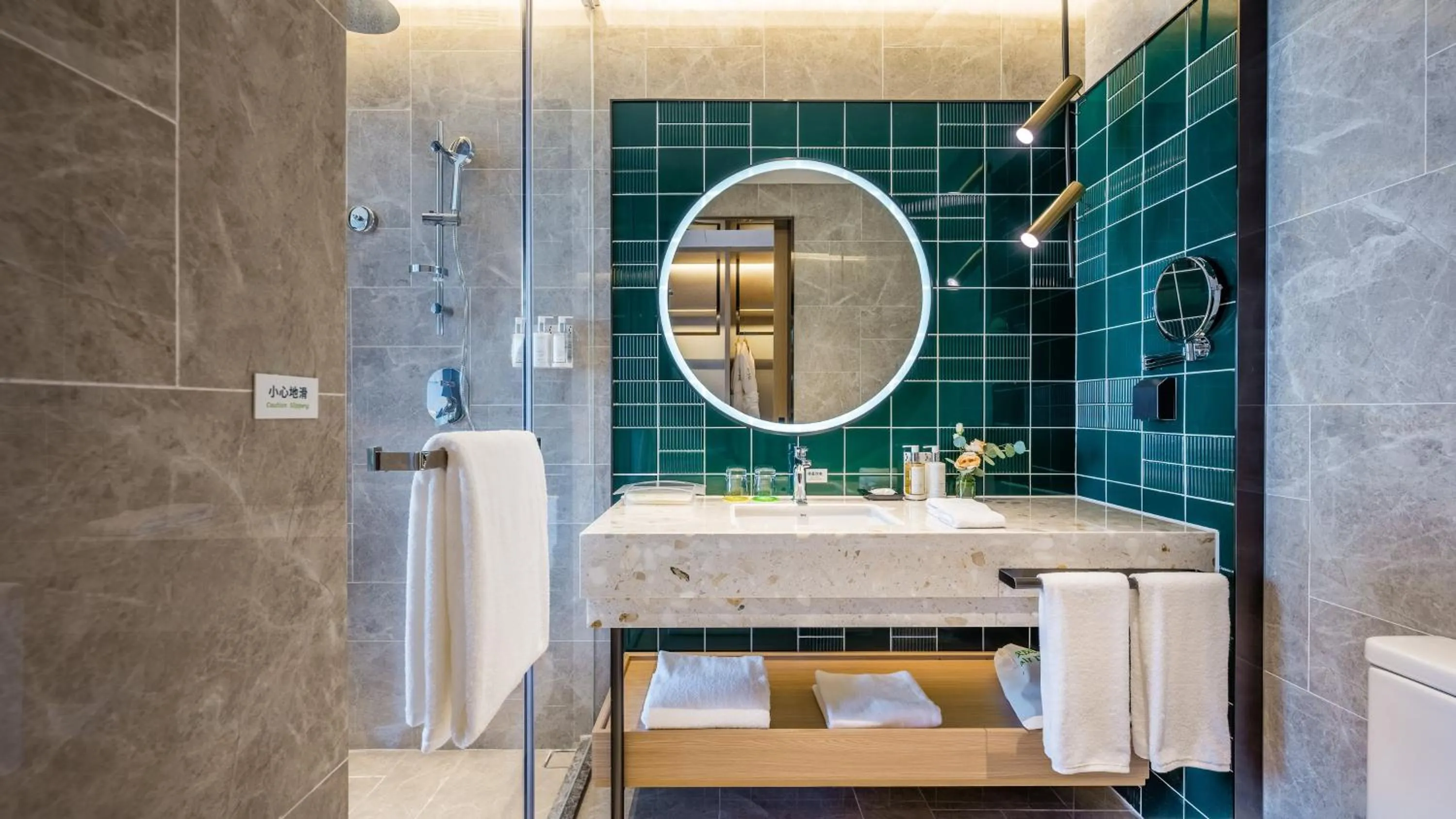 Photo of the whole room in Holiday Inn Xi'an East by IHG