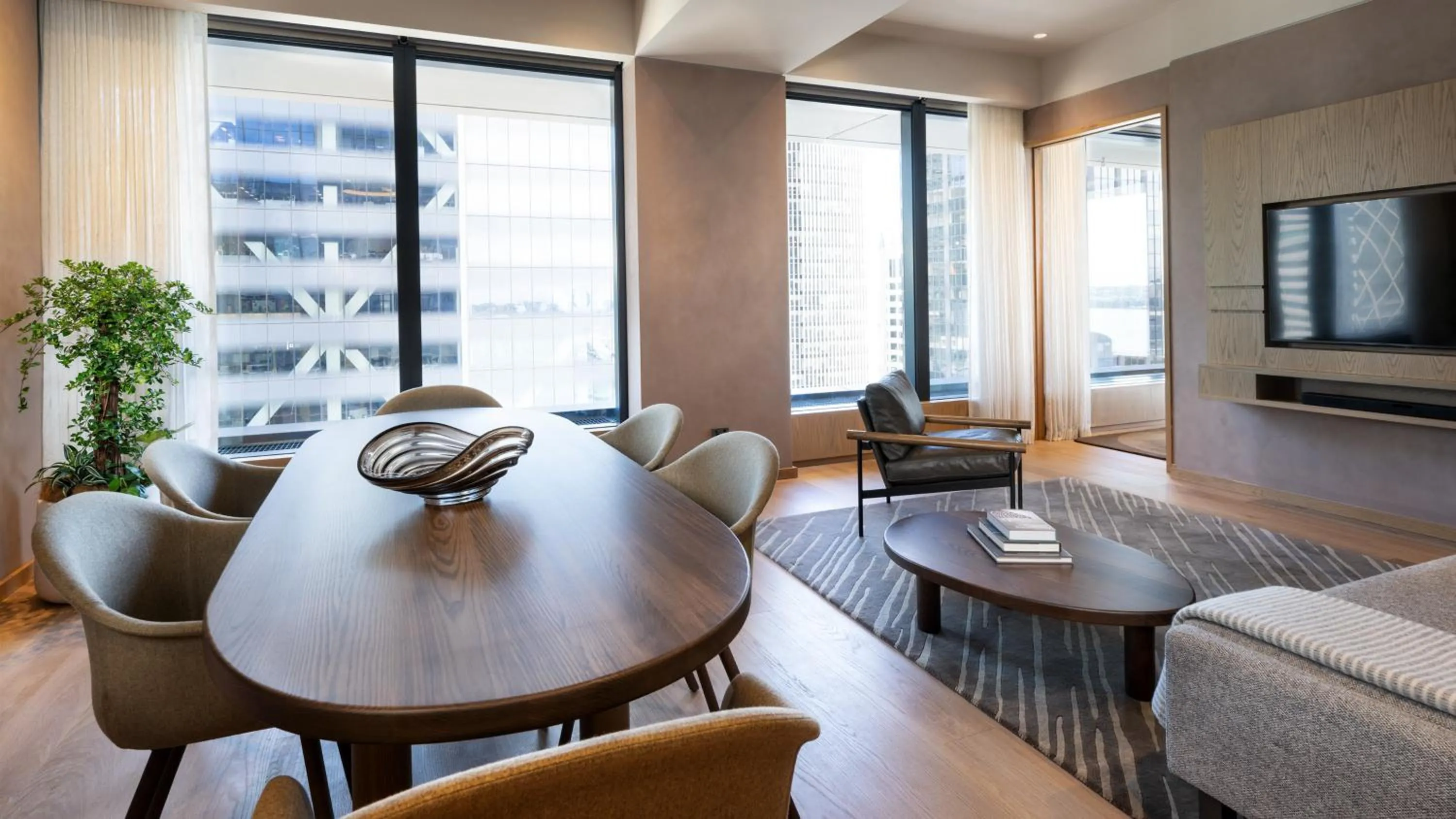 Photo of the whole room in InterContinental Auckland by IHG