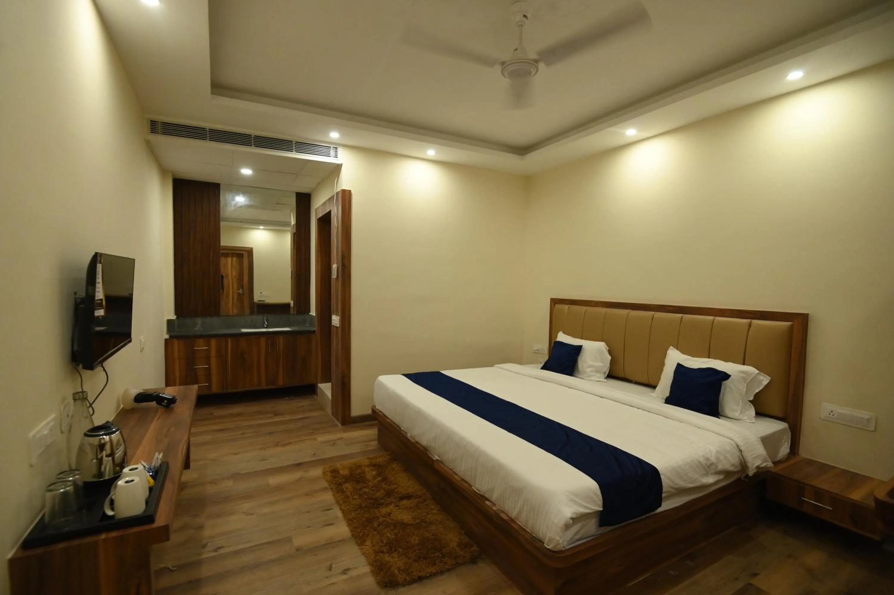 Photo of the whole room, Bed in Namastey Puri