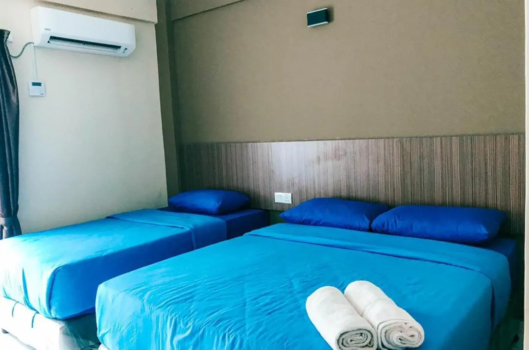 Property building, Bed in Kapas Coral Beach Resort