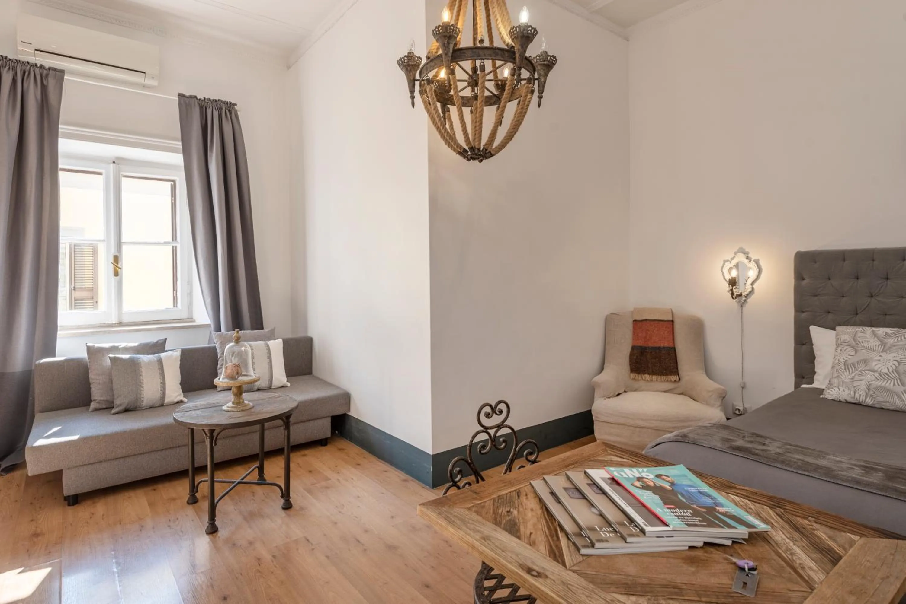 Bed in Angelina Dimora Contemporanea