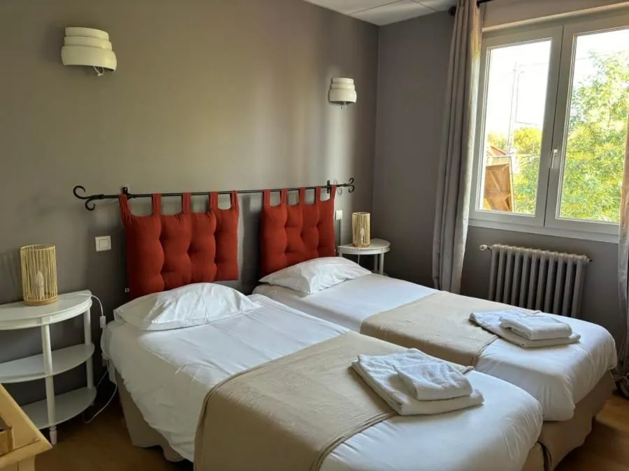 Bed in Hôtel Le Boïate