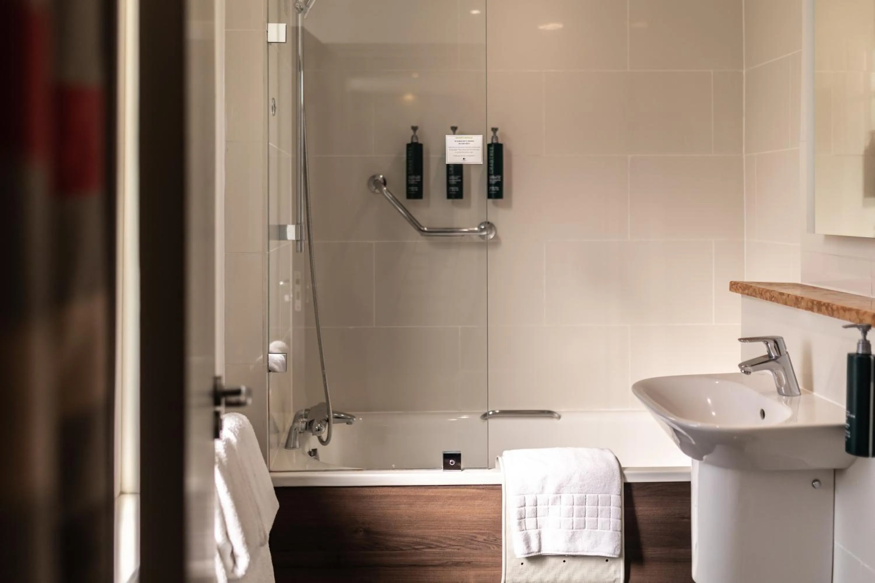 Toilet in DoubleTree by Hilton London – West End