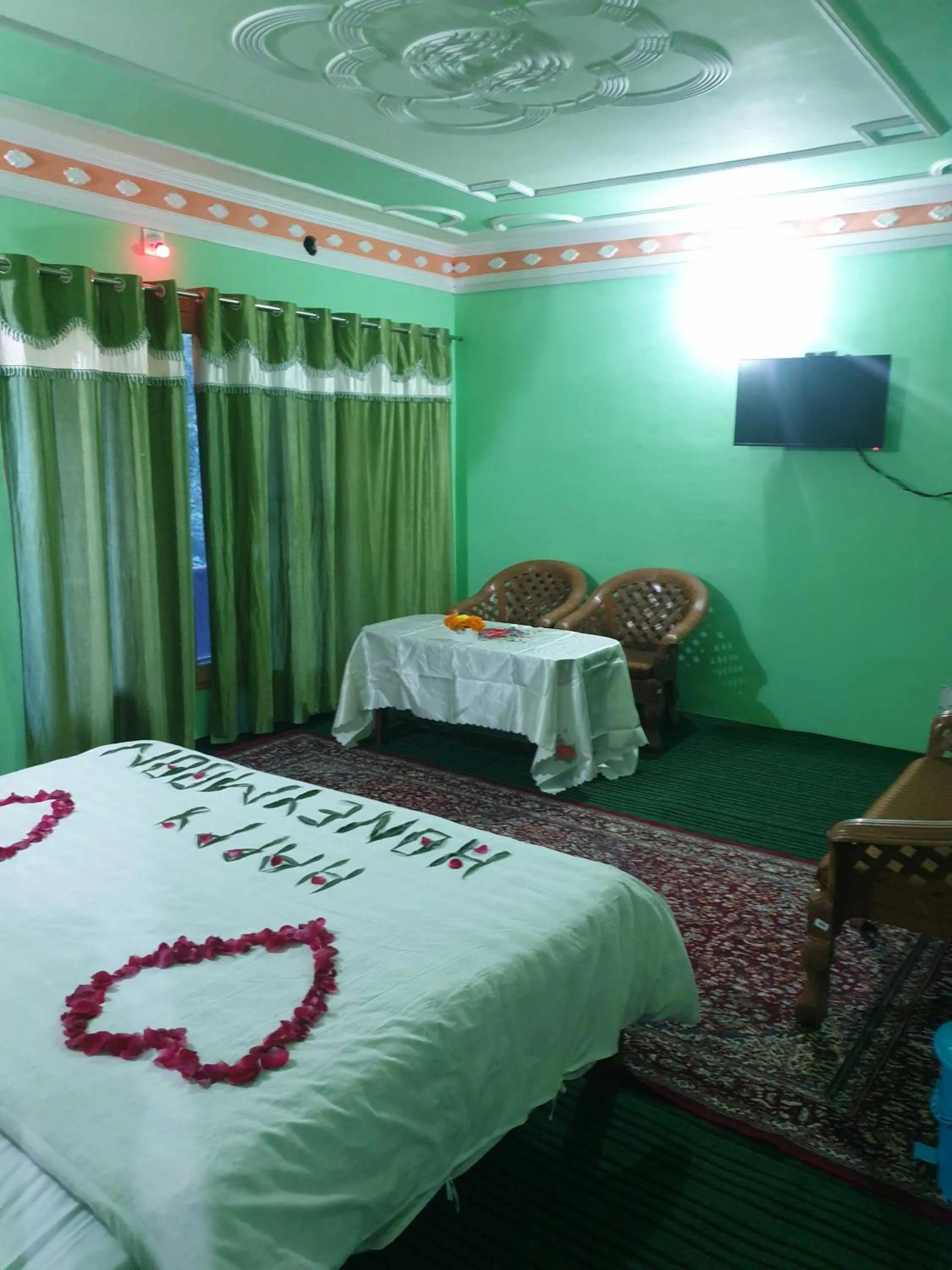 Bedroom, Bed in Hotel O Raj Shah Hotel And Resturant