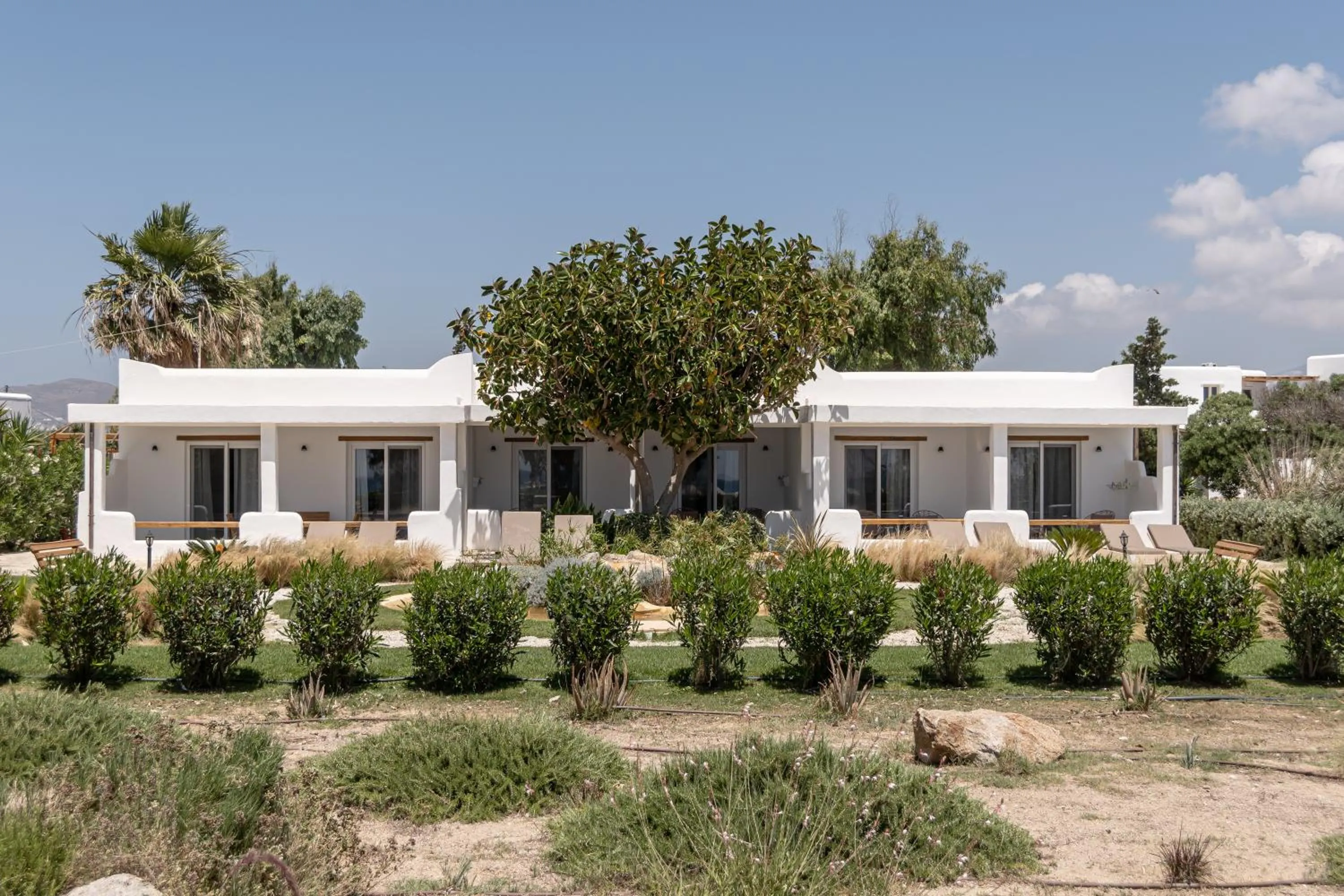 Property building in Glaronissi Beach
